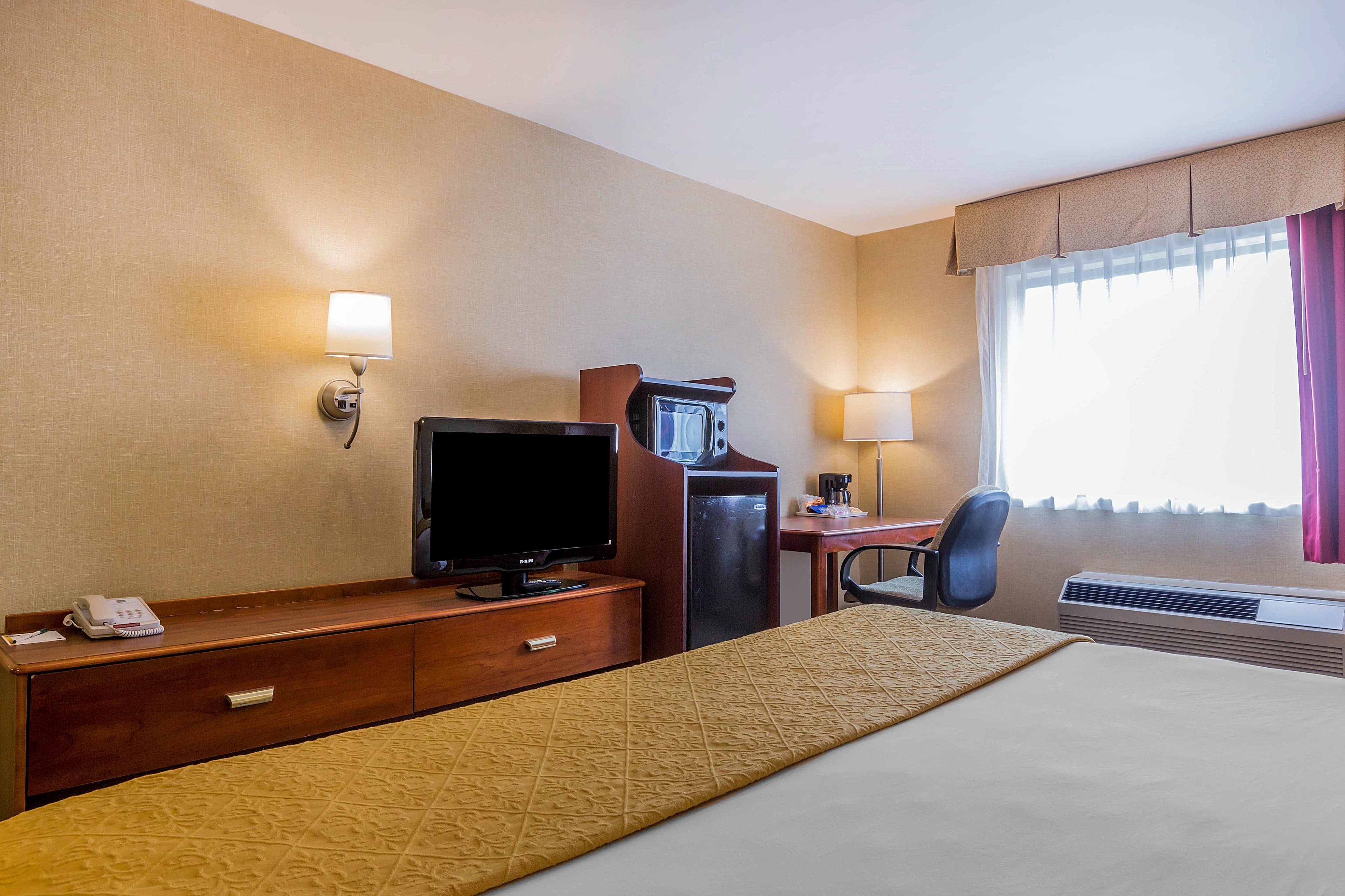 Quality Inn Hyde Park - Poughkeepsie North — 11