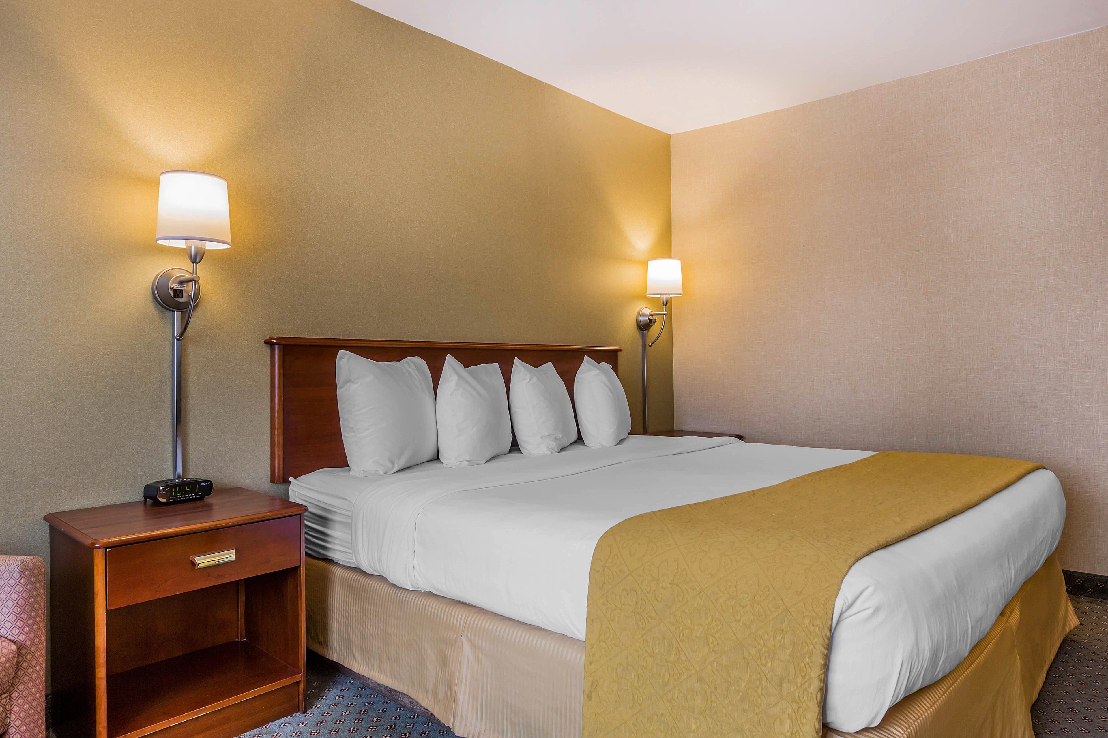 Quality Inn Hyde Park - Poughkeepsie North — 12