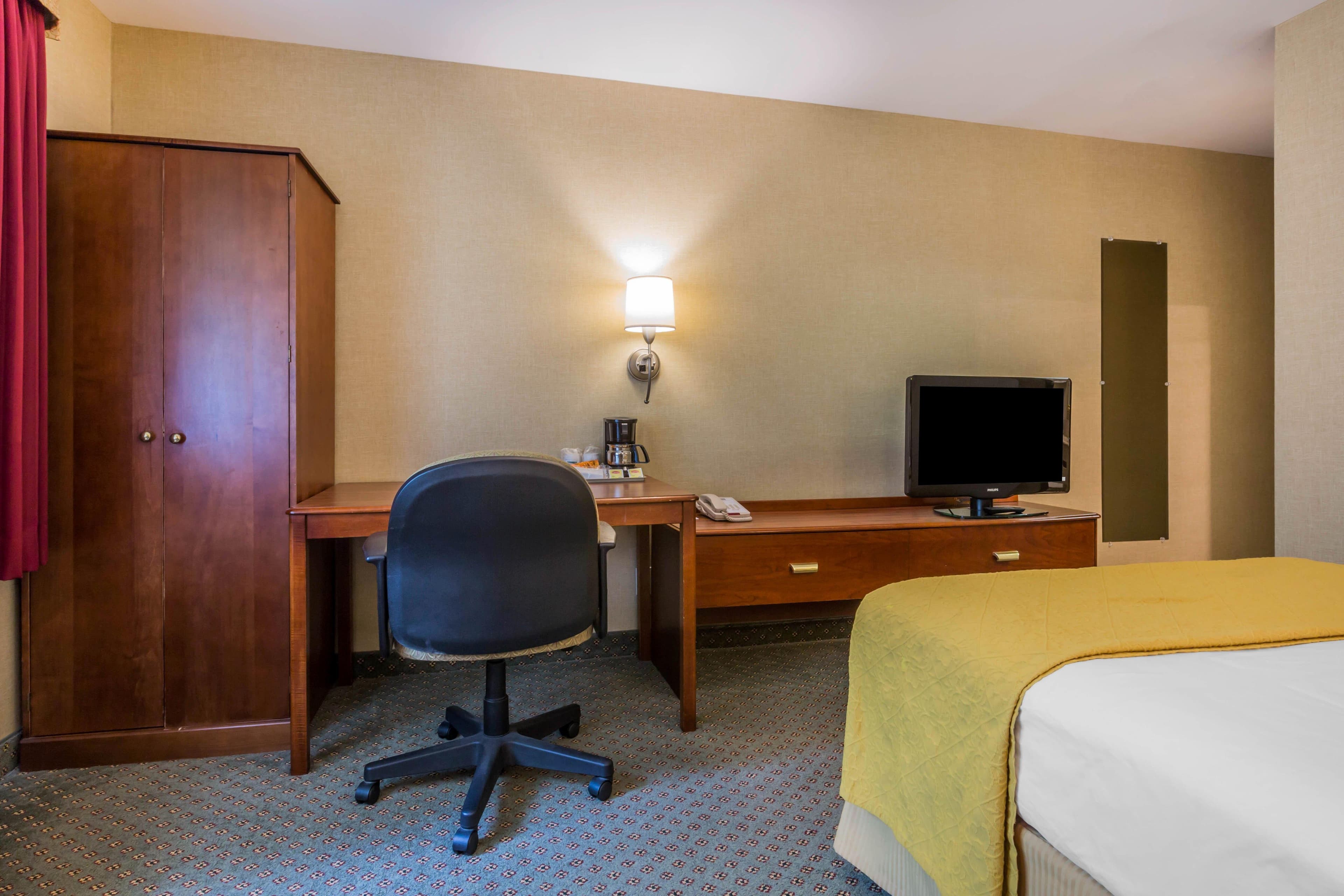 Quality Inn Hyde Park - Poughkeepsie North - Image 5
