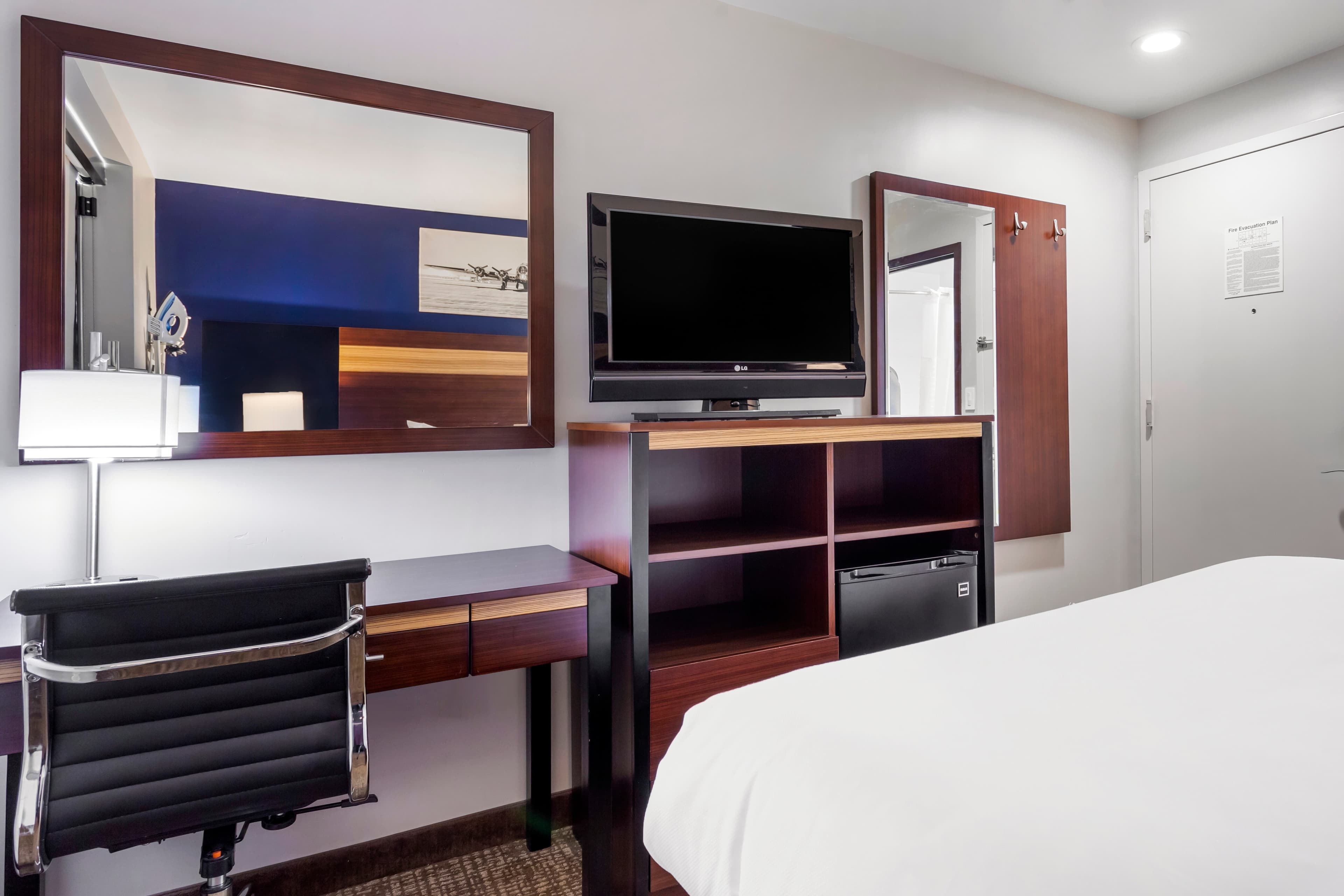 Avion Inn Near LGA Airport, an Ascend Collection Hotel — 24