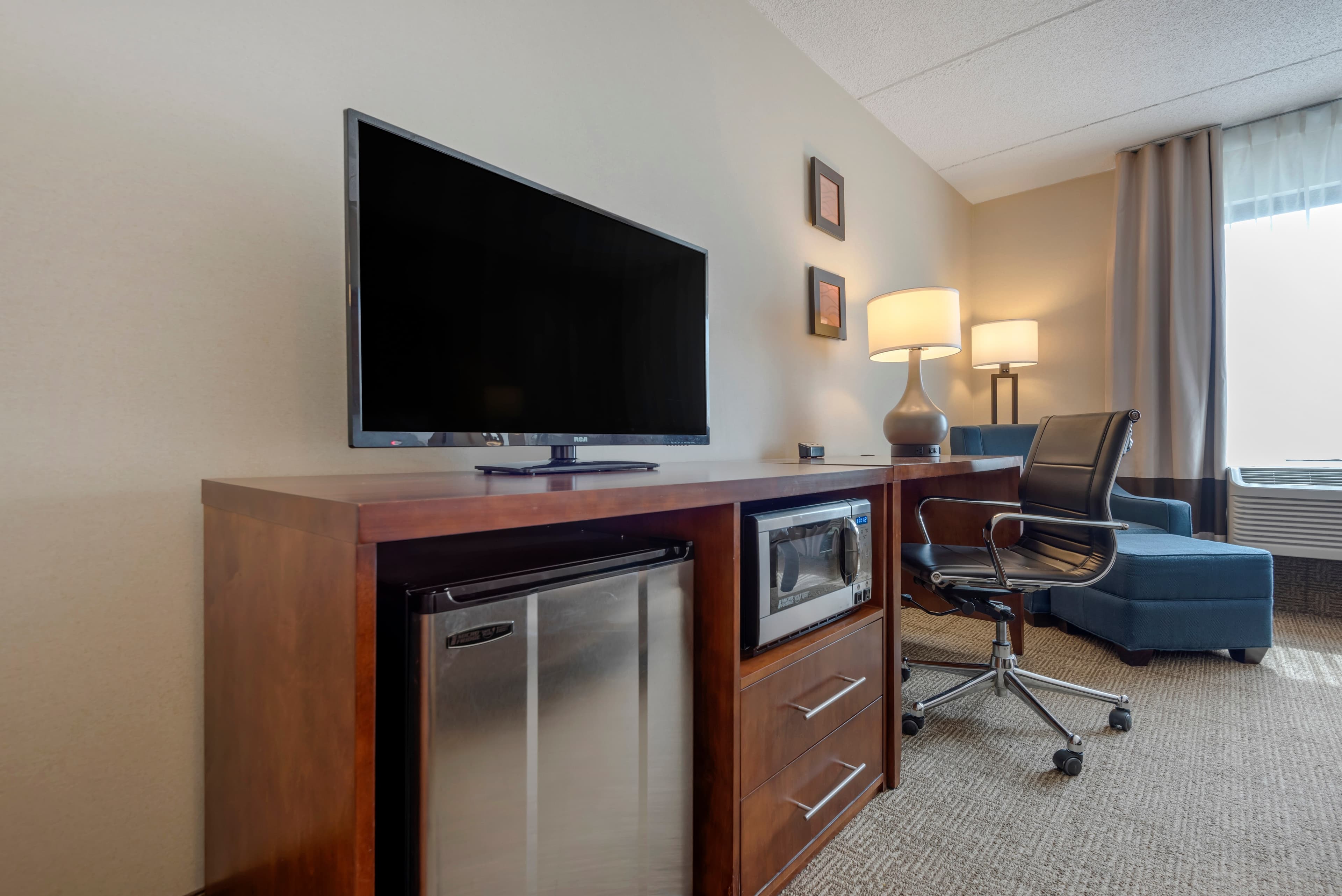 Comfort Inn The Pointe — 8