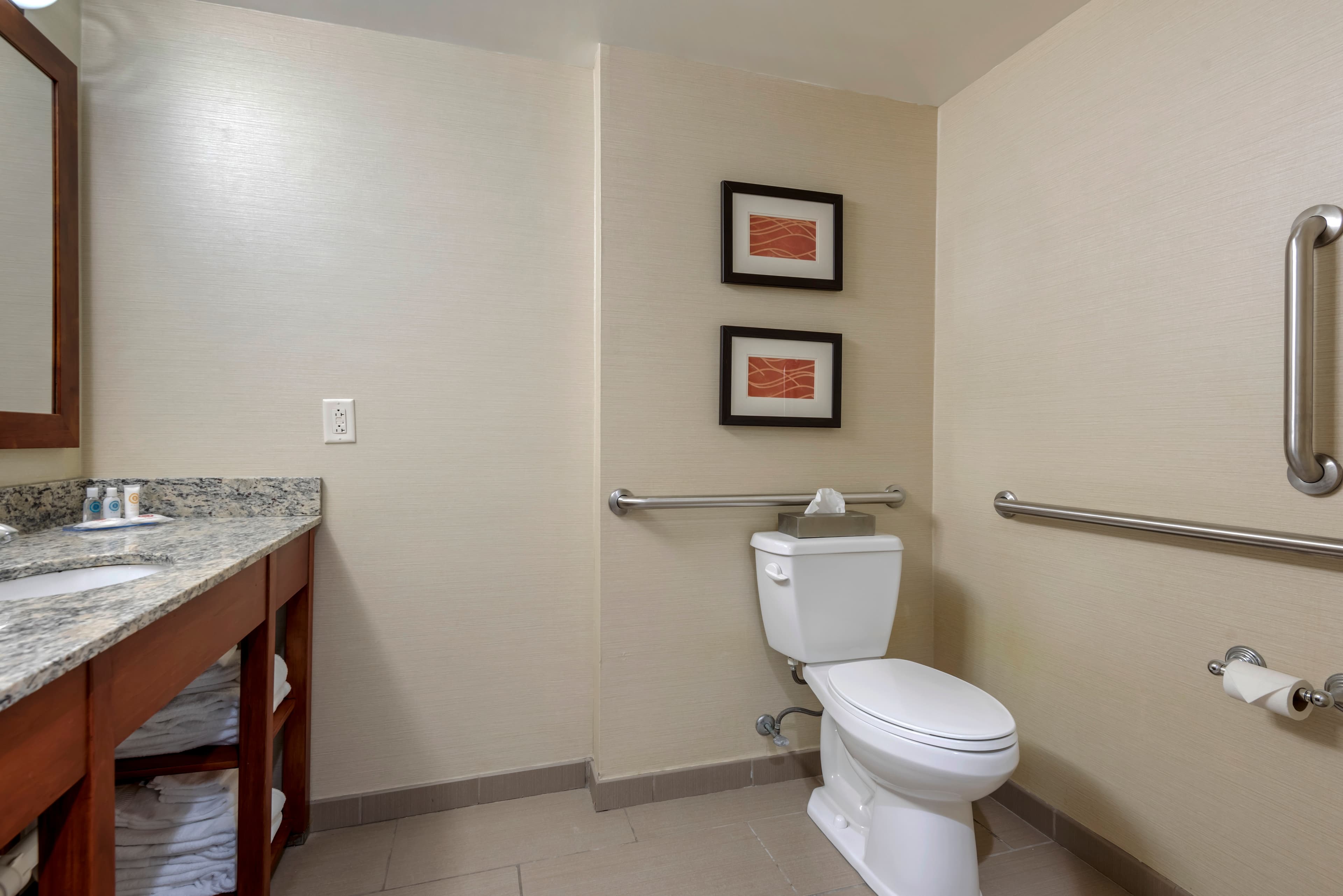 Comfort Inn The Pointe — 44