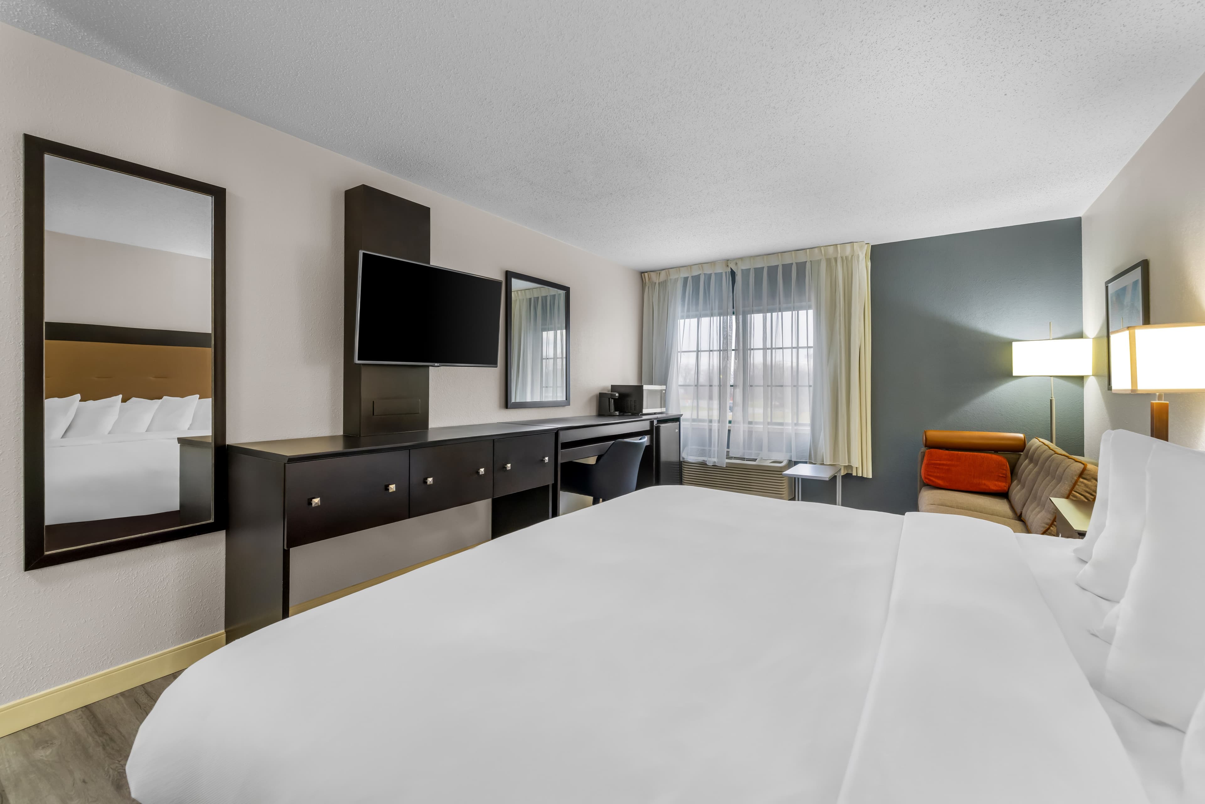 Quality Inn Brewerton - Syracuse Oneida Lake Area — 10