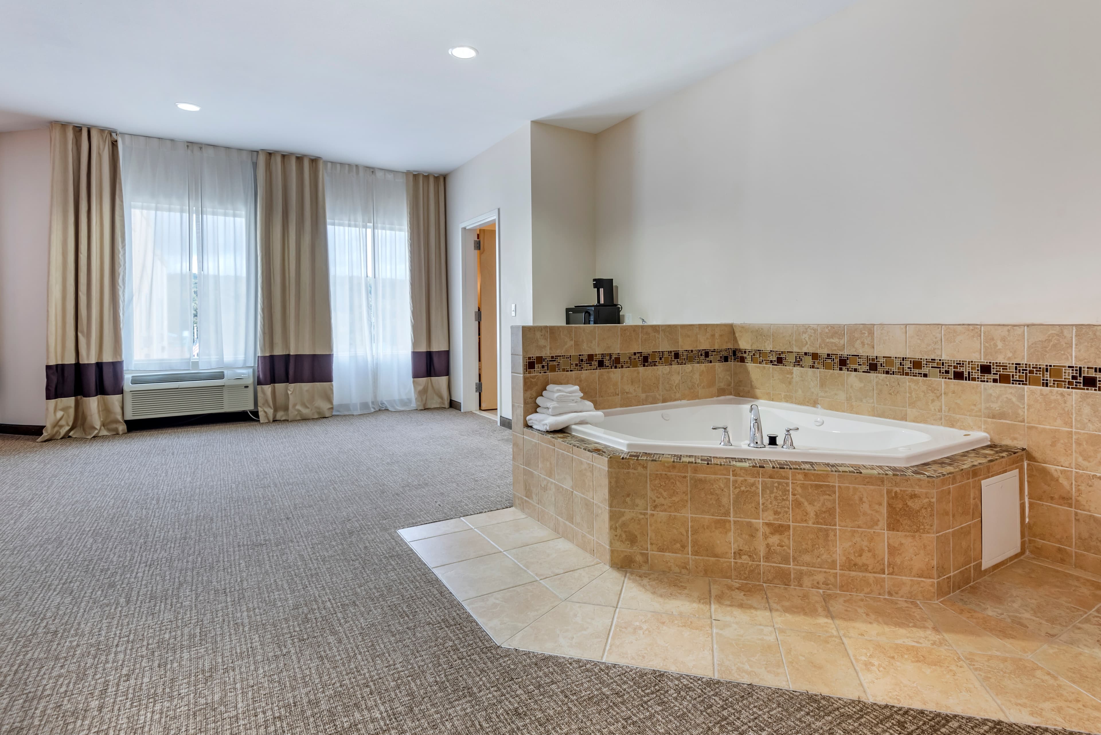 Comfort Inn Apalachin / Binghamton W Route 17 — 24