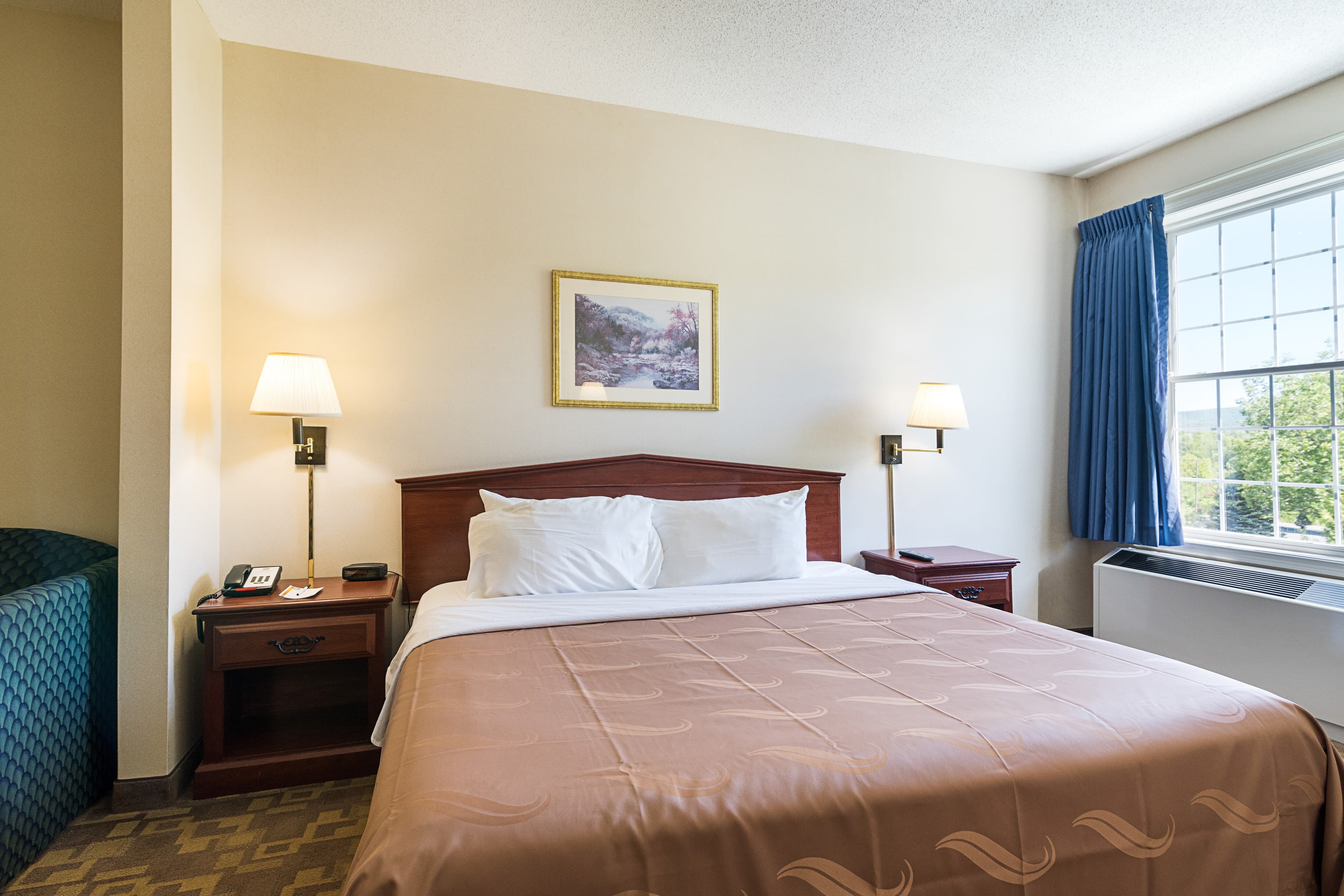 Quality Inn & Suites Schoharie near Howe Caverns — 11