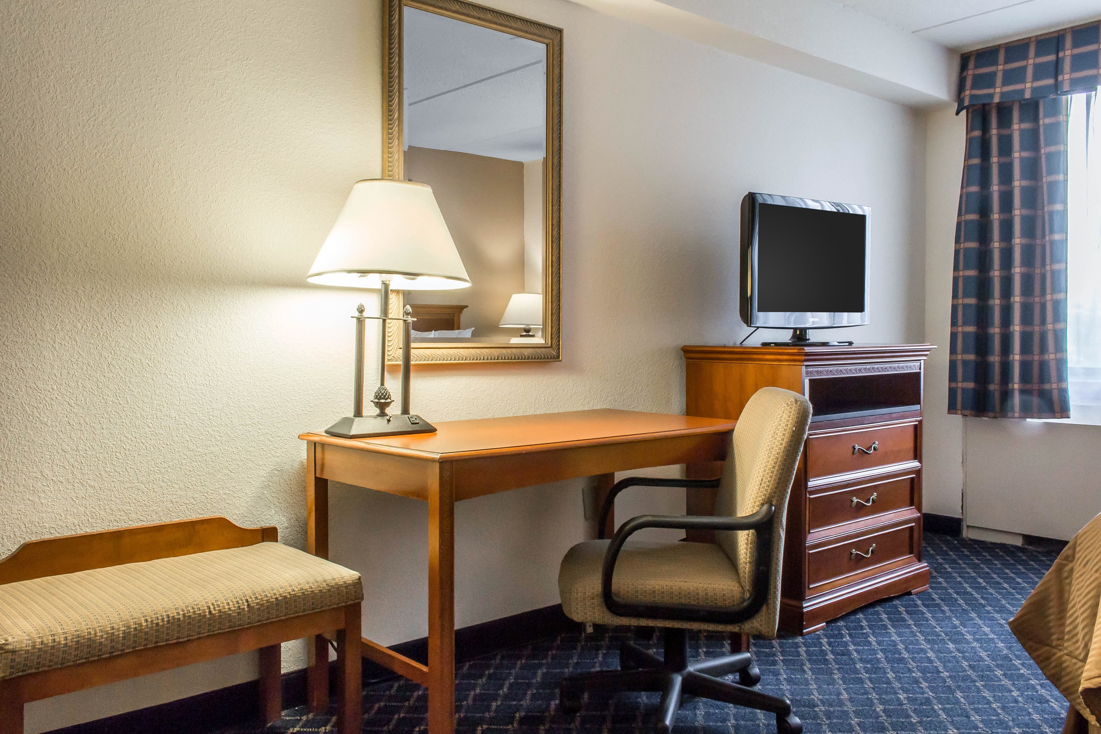 Clarion Hotel & Conference Center Ronkonkoma MacArthur Airport — 34