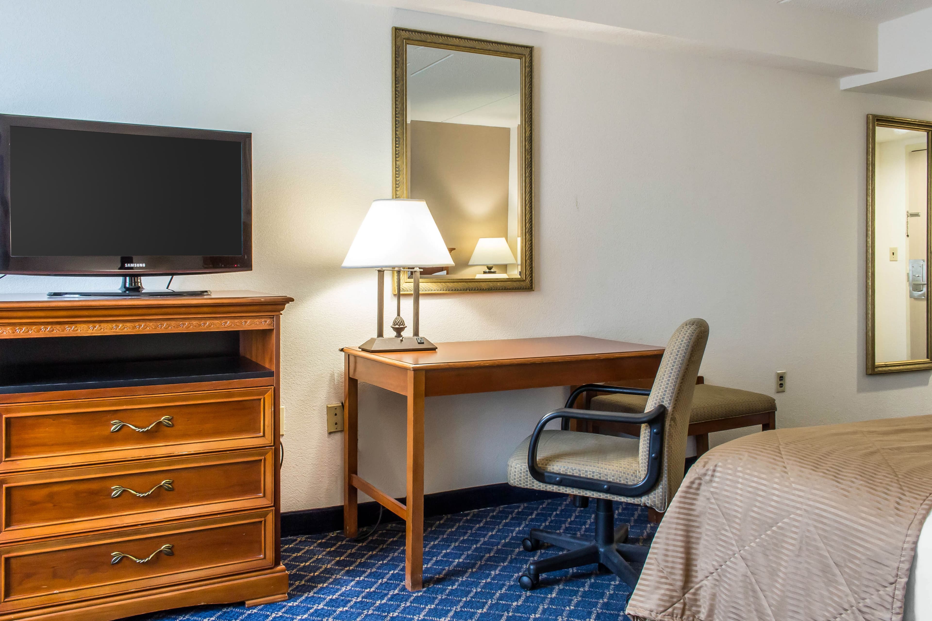 Clarion Hotel & Conference Center Ronkonkoma MacArthur Airport — 13