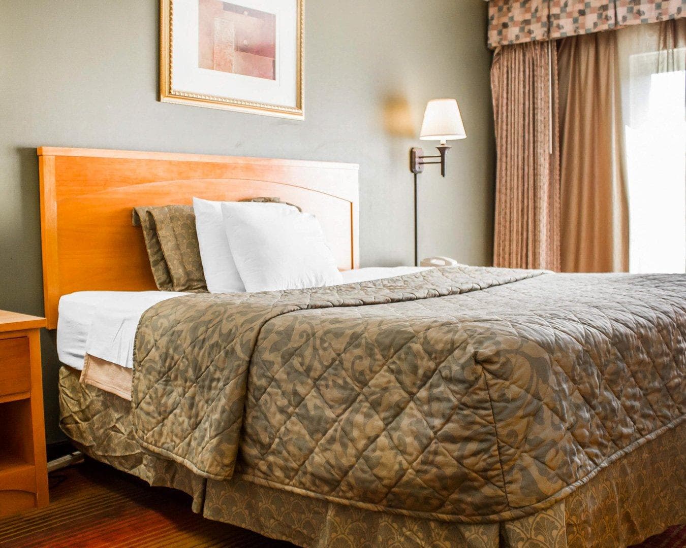 Rodeway Inn Huntington Station - Melville — 12