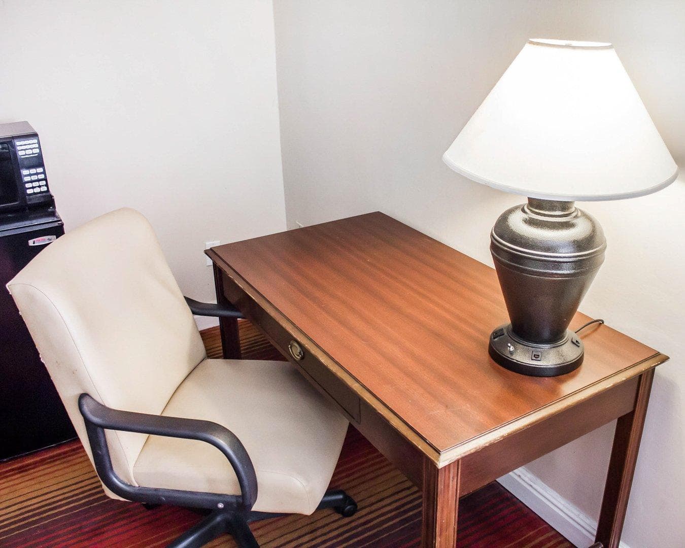 Rodeway Inn Huntington Station - Melville — 7