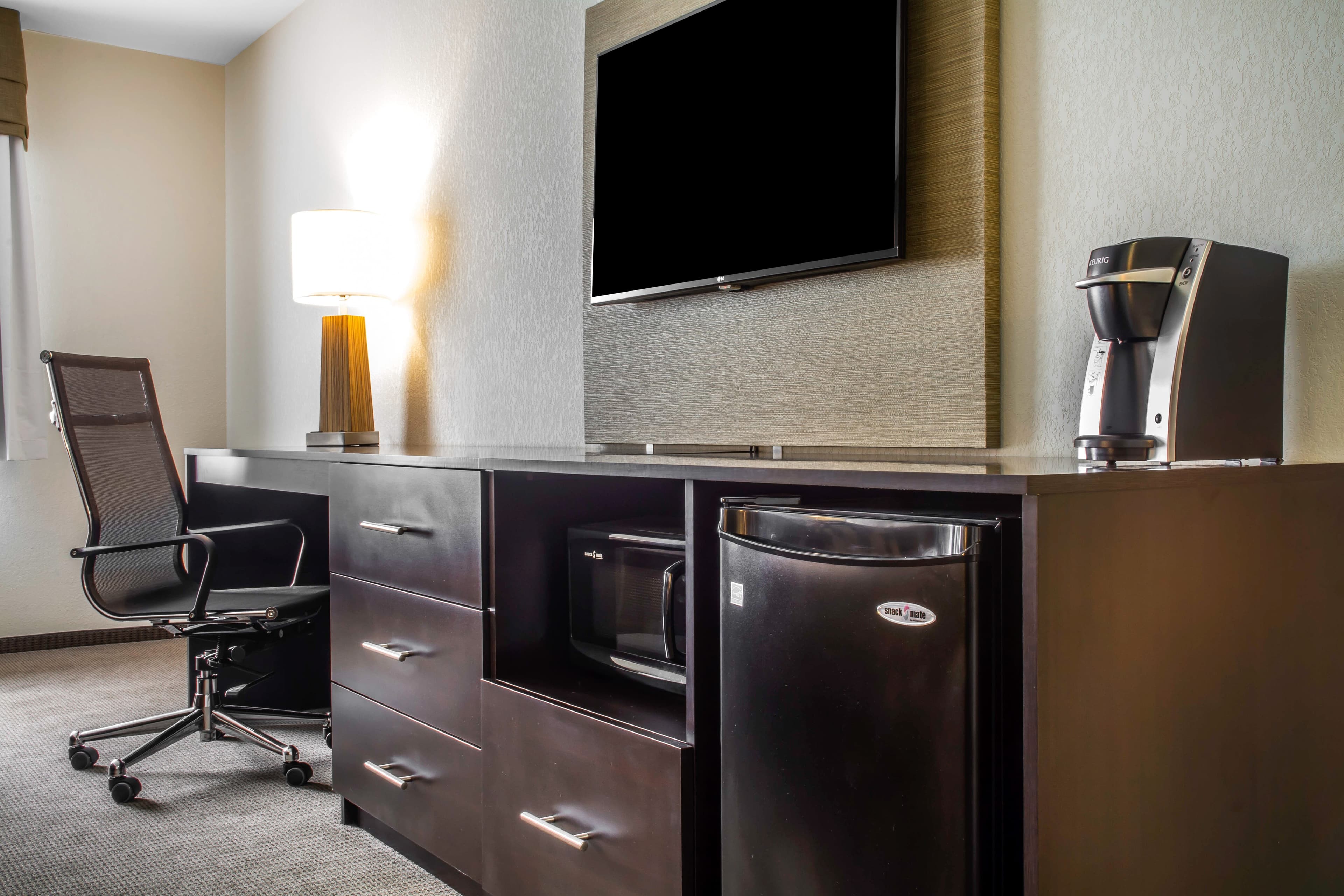 Sleep Inn & Suites Syracuse Airport — 13