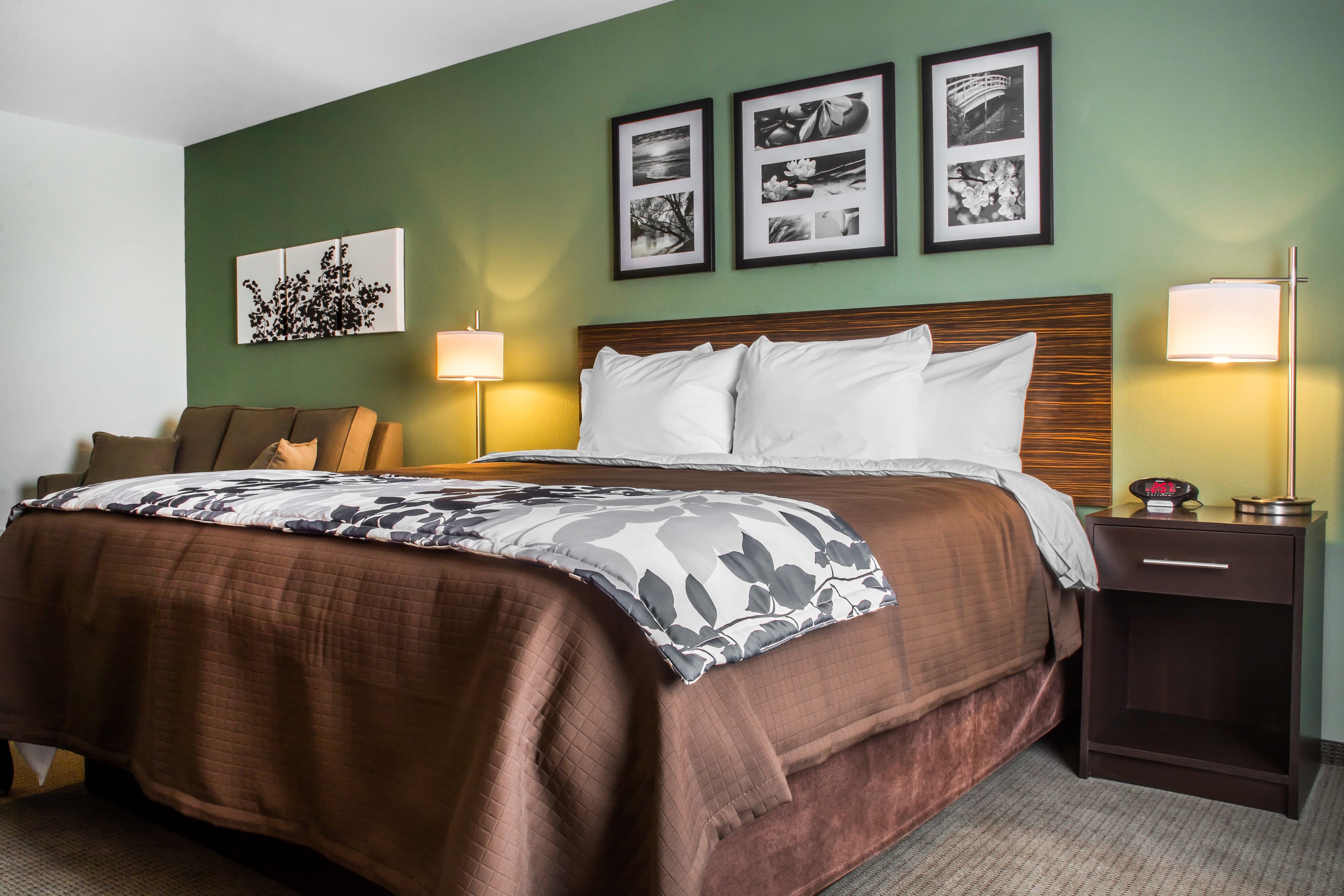 Sleep Inn & Suites Syracuse Airport — 14