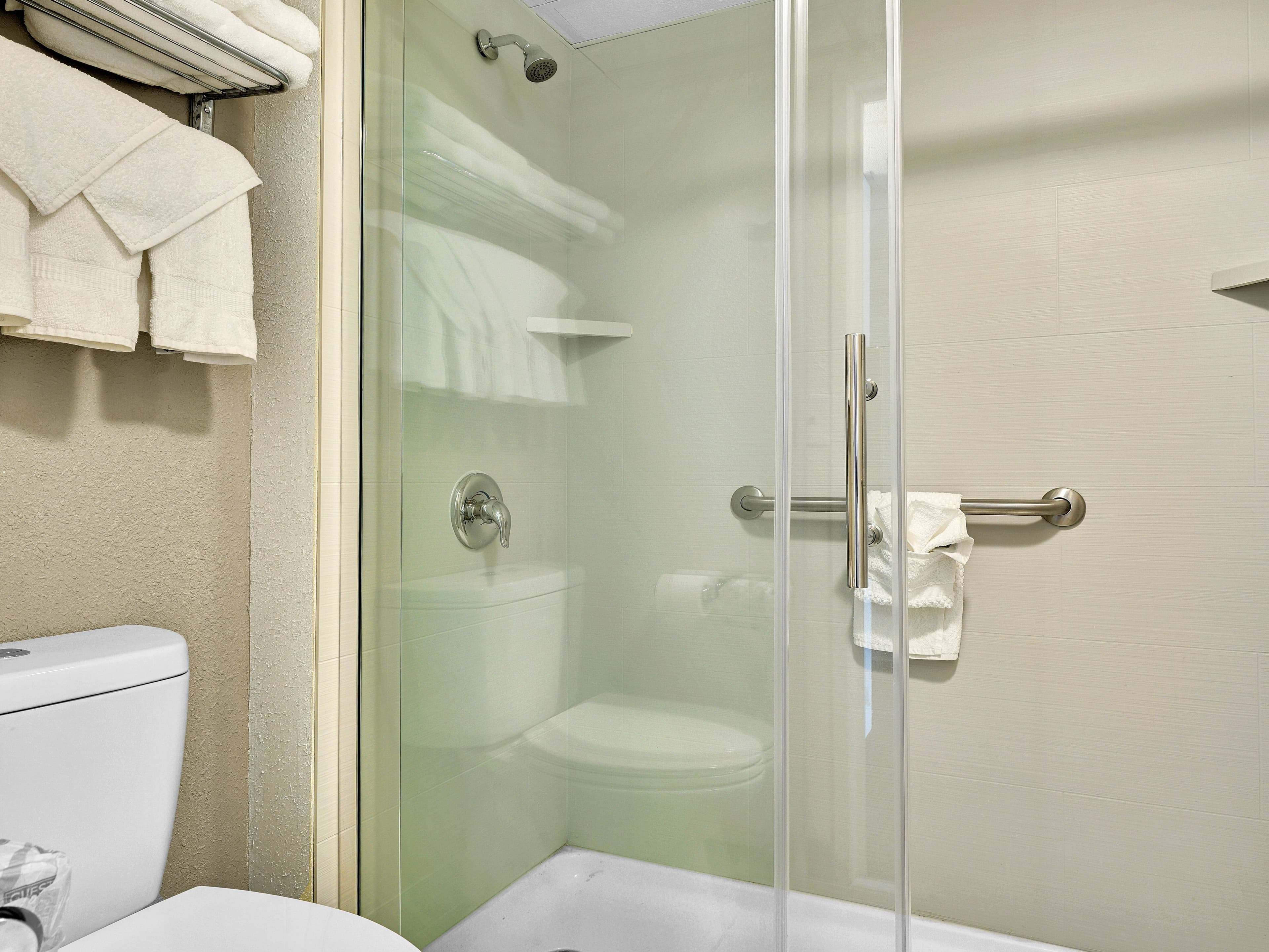 Quality Hotel & Suites At The Falls — 8