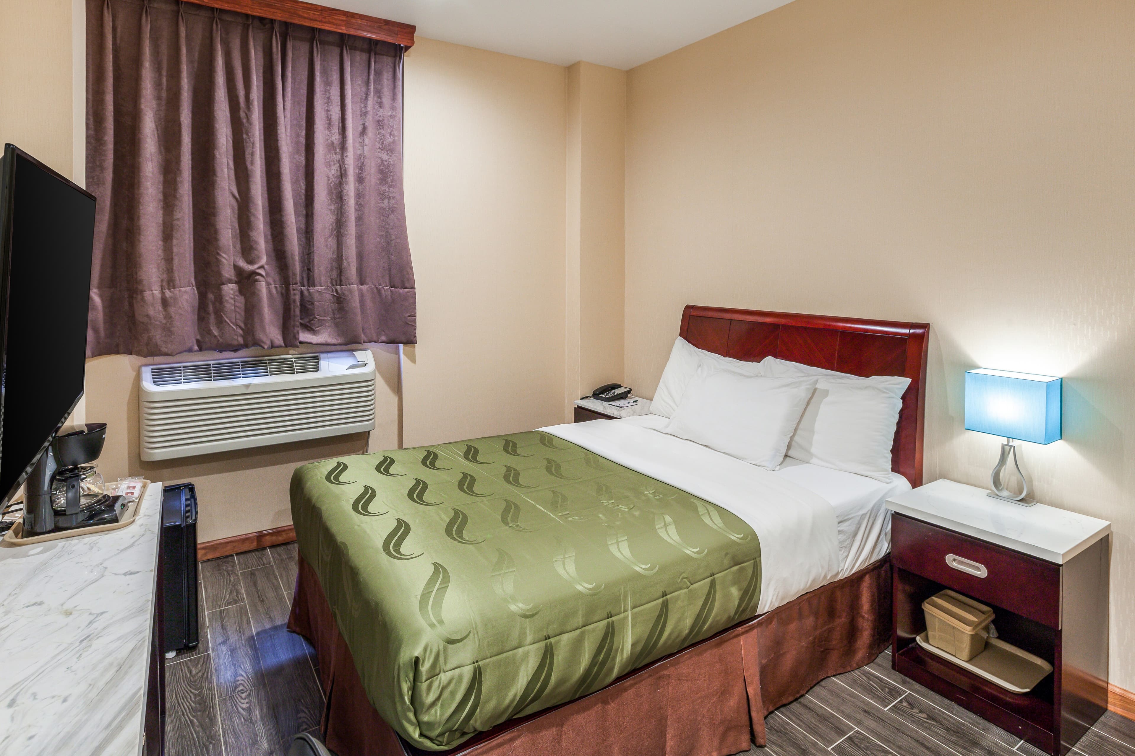 Quality Inn near Sunset Park - Image 3