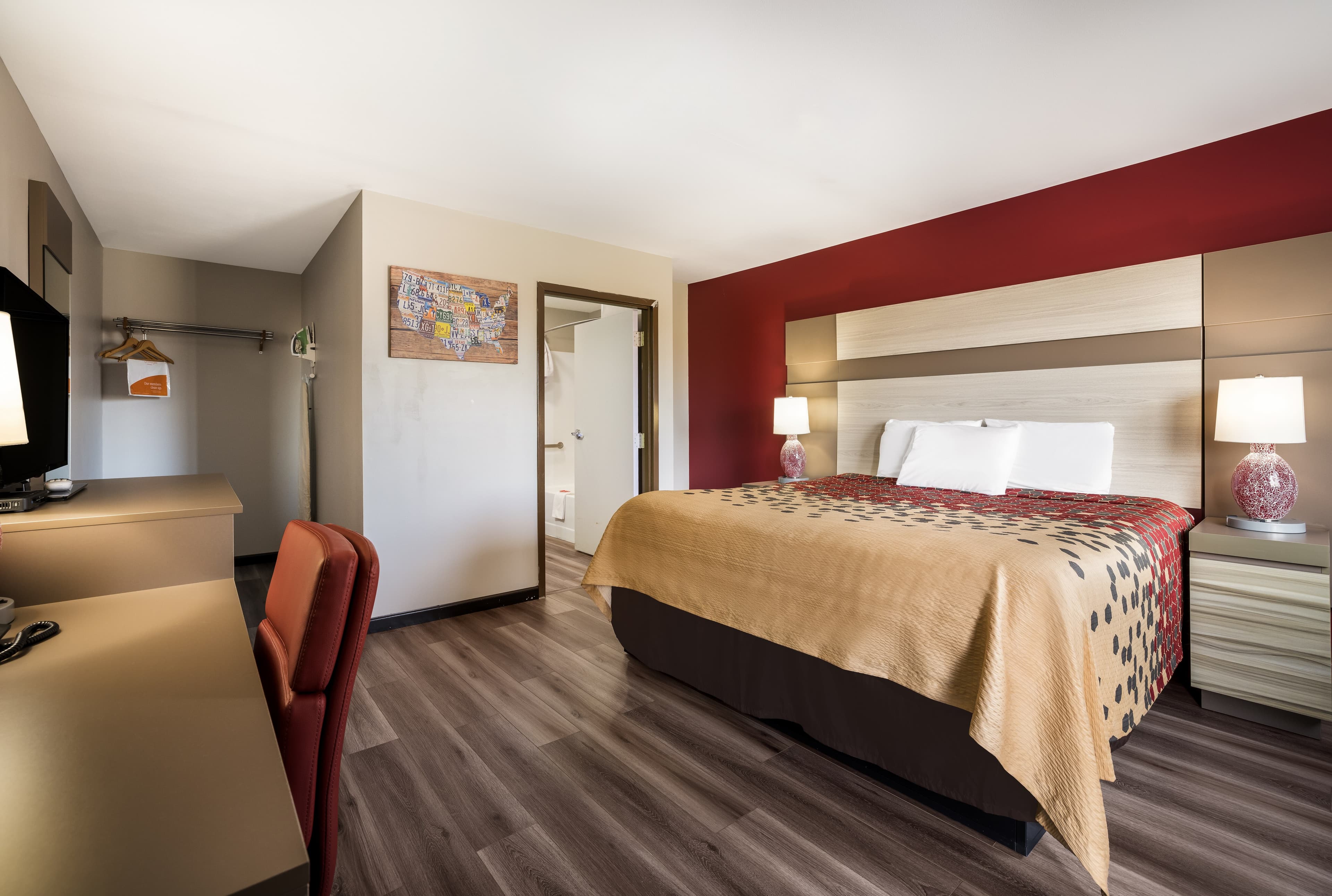 Econo Lodge Inn & Suites Canandaigua - Fingers Lake Area — 8