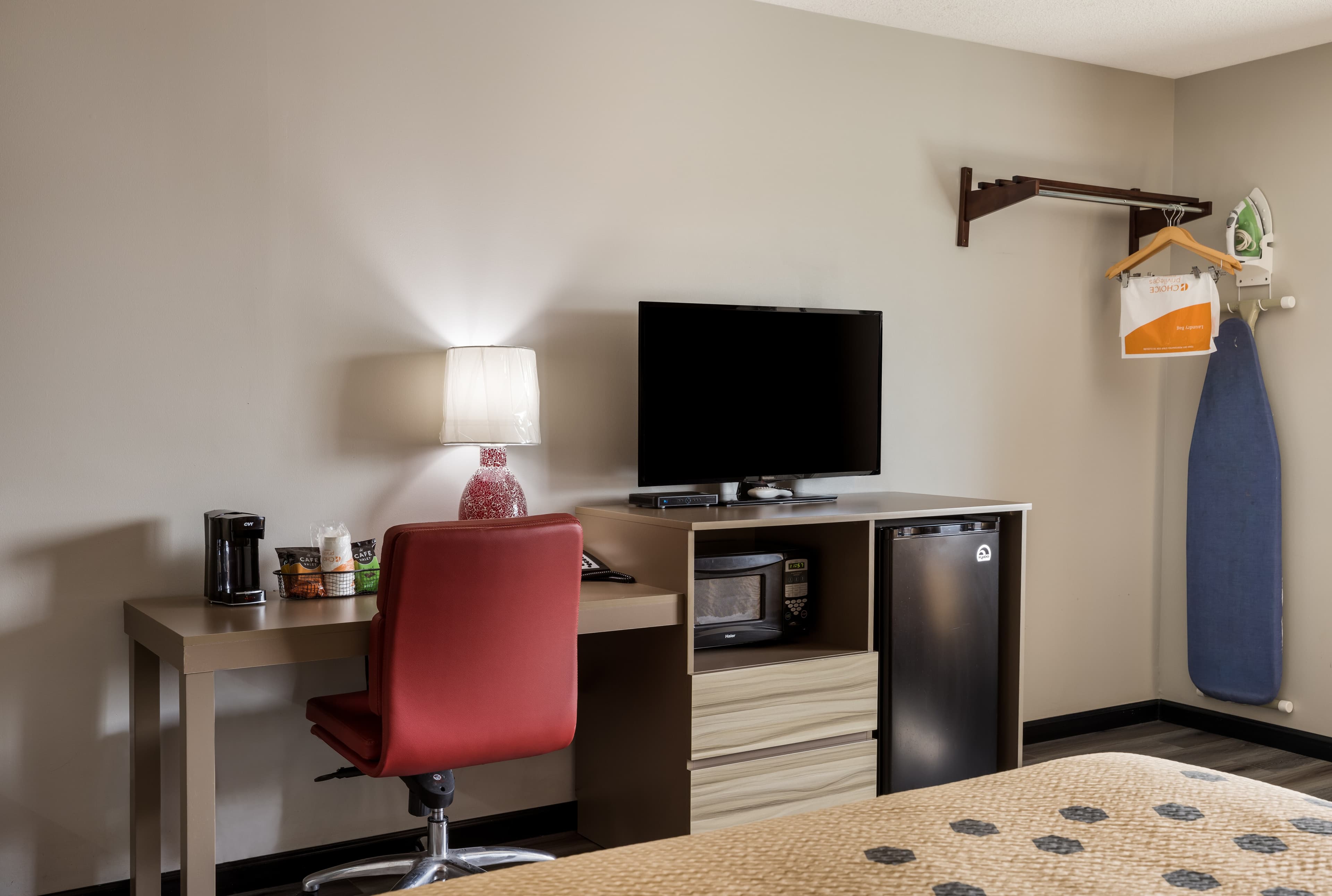 Econo Lodge Inn & Suites Canandaigua - Fingers Lake Area — 15