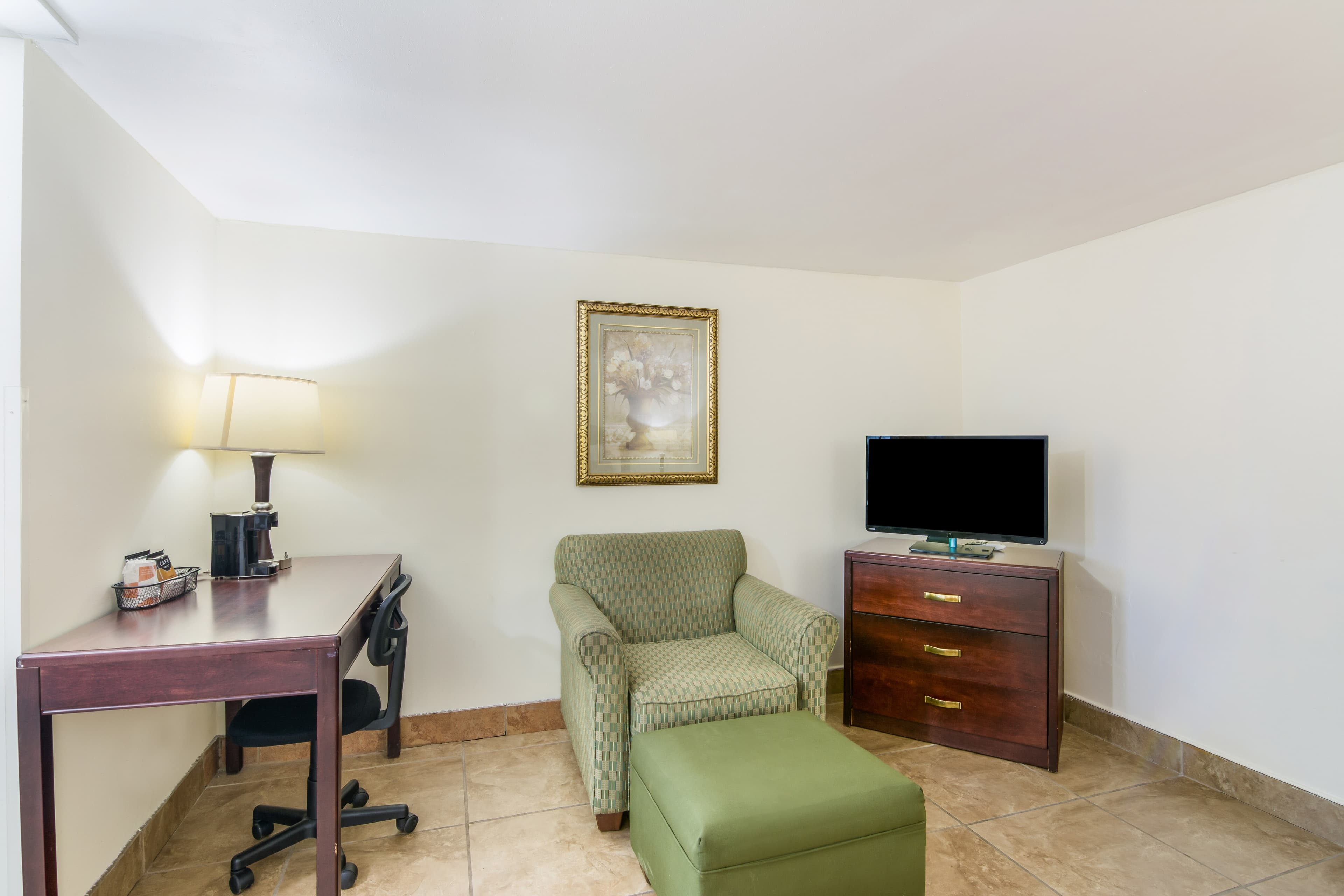 Rodeway Inn - Image 4