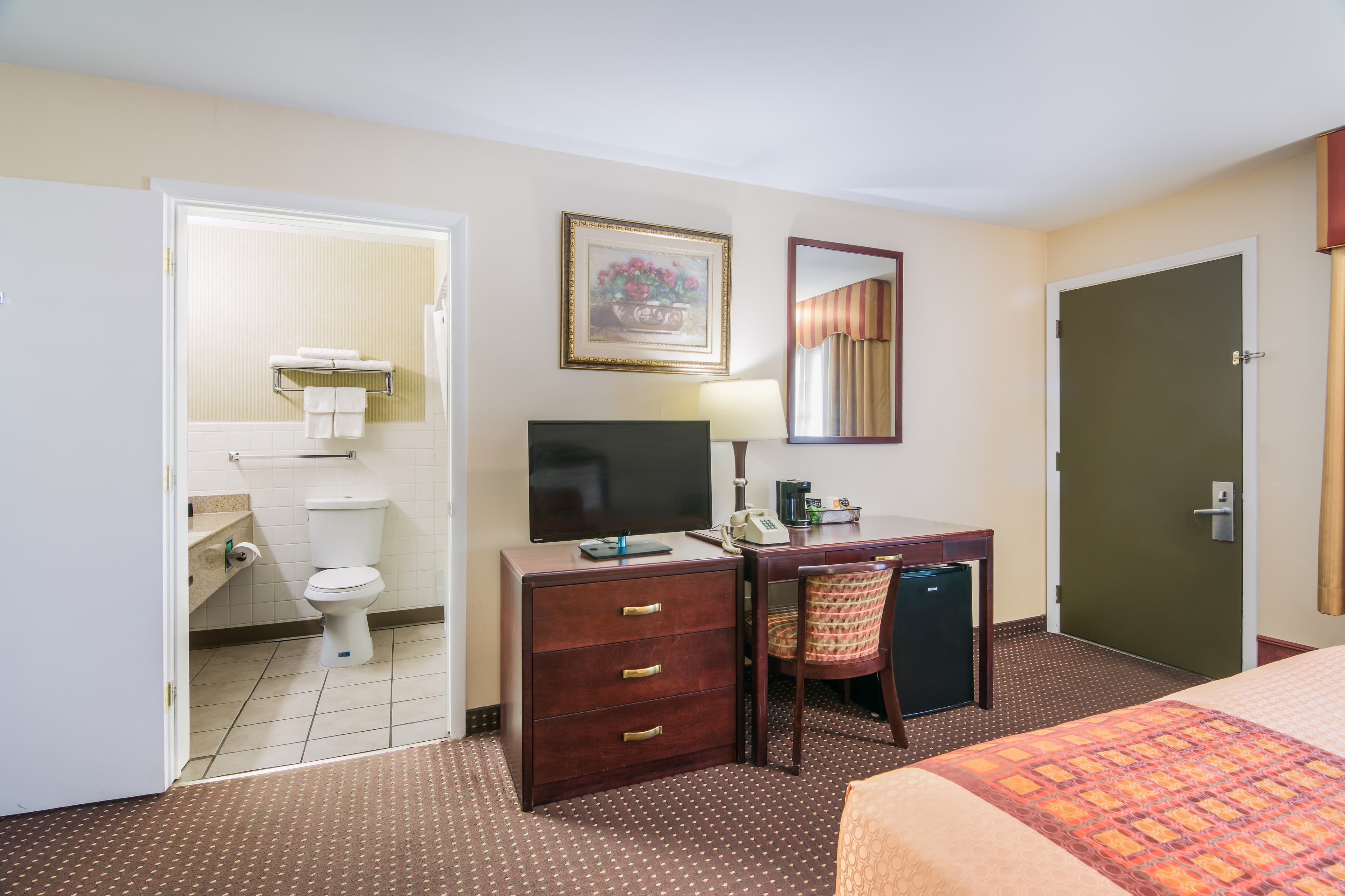 Rodeway Inn — 8