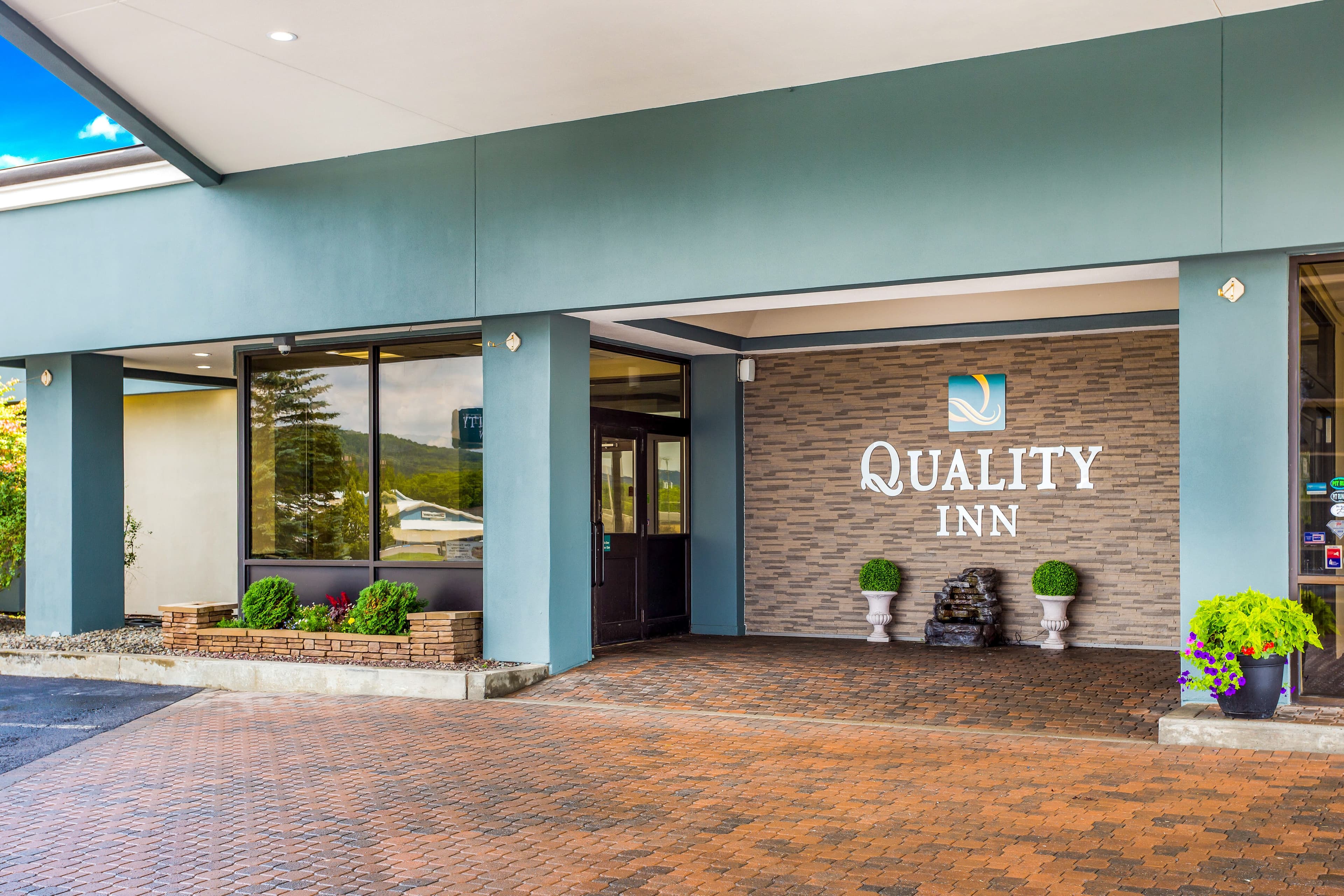 Quality Inn Oneonta Cooperstown Area - Image 1