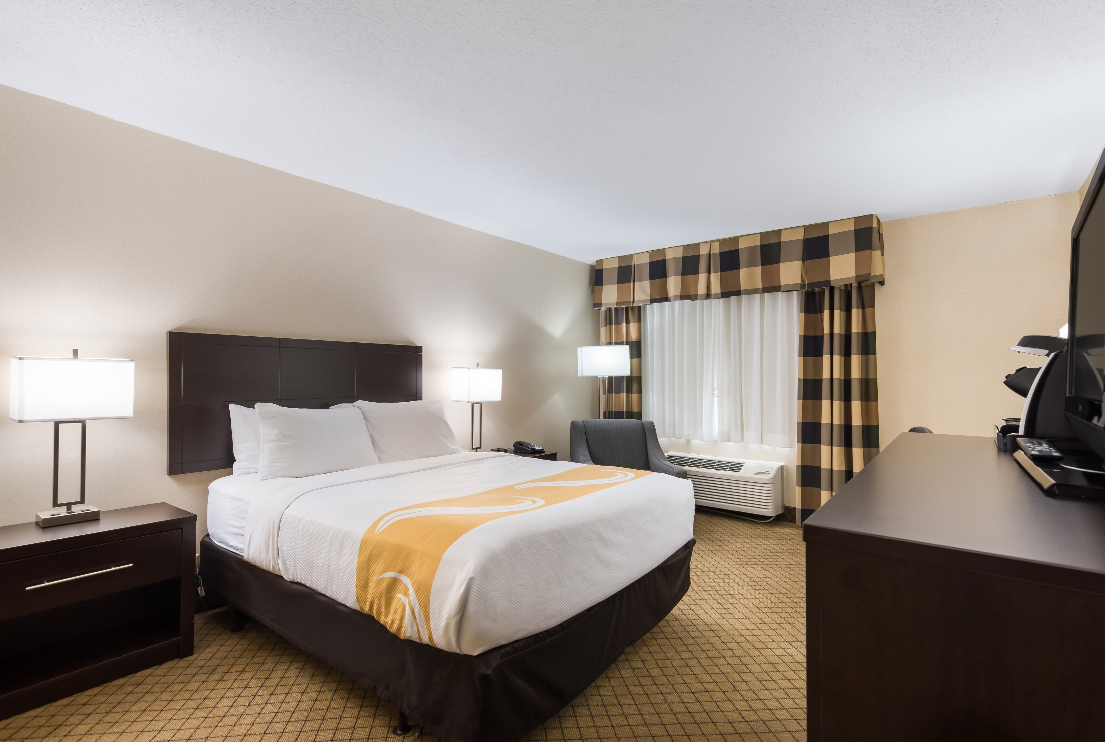 Quality Inn Oneonta Cooperstown Area — 6