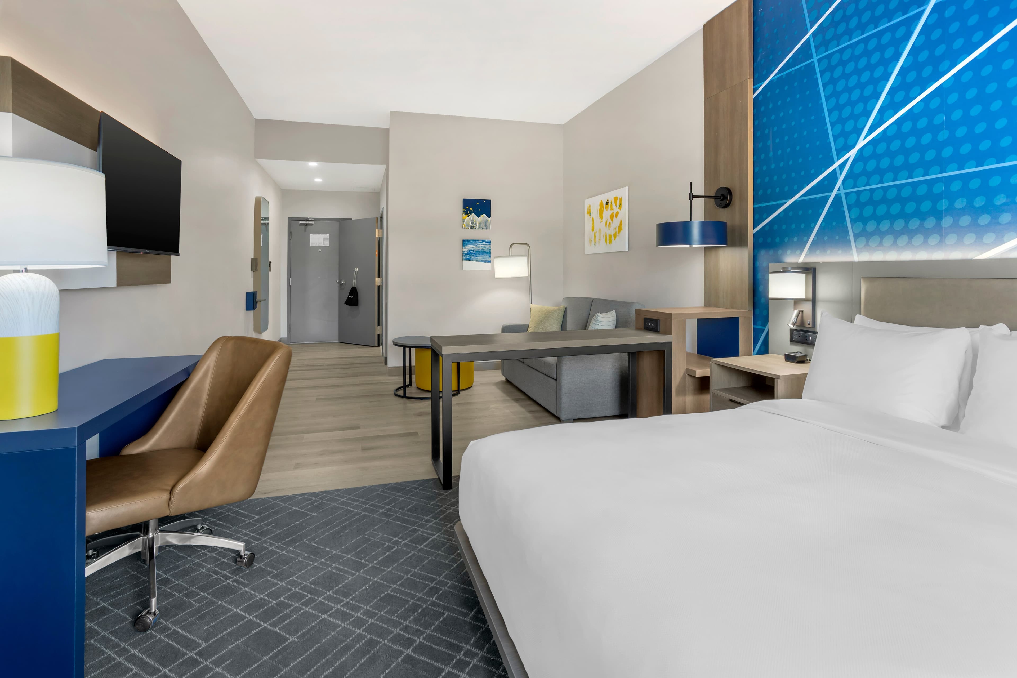 Comfort Suites Central Valley - Woodbury - Image 5