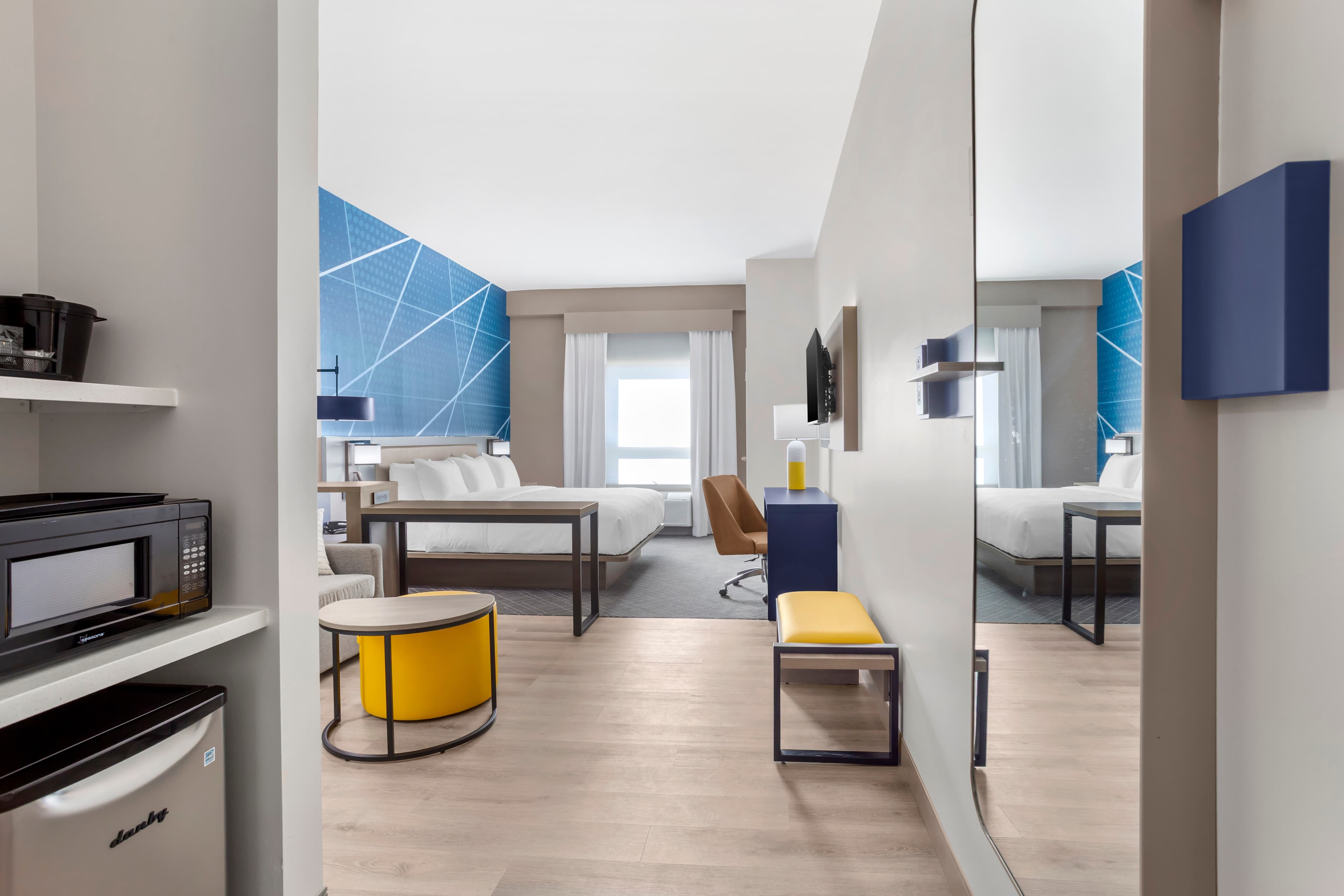 Comfort Suites Central Valley - Woodbury — 11