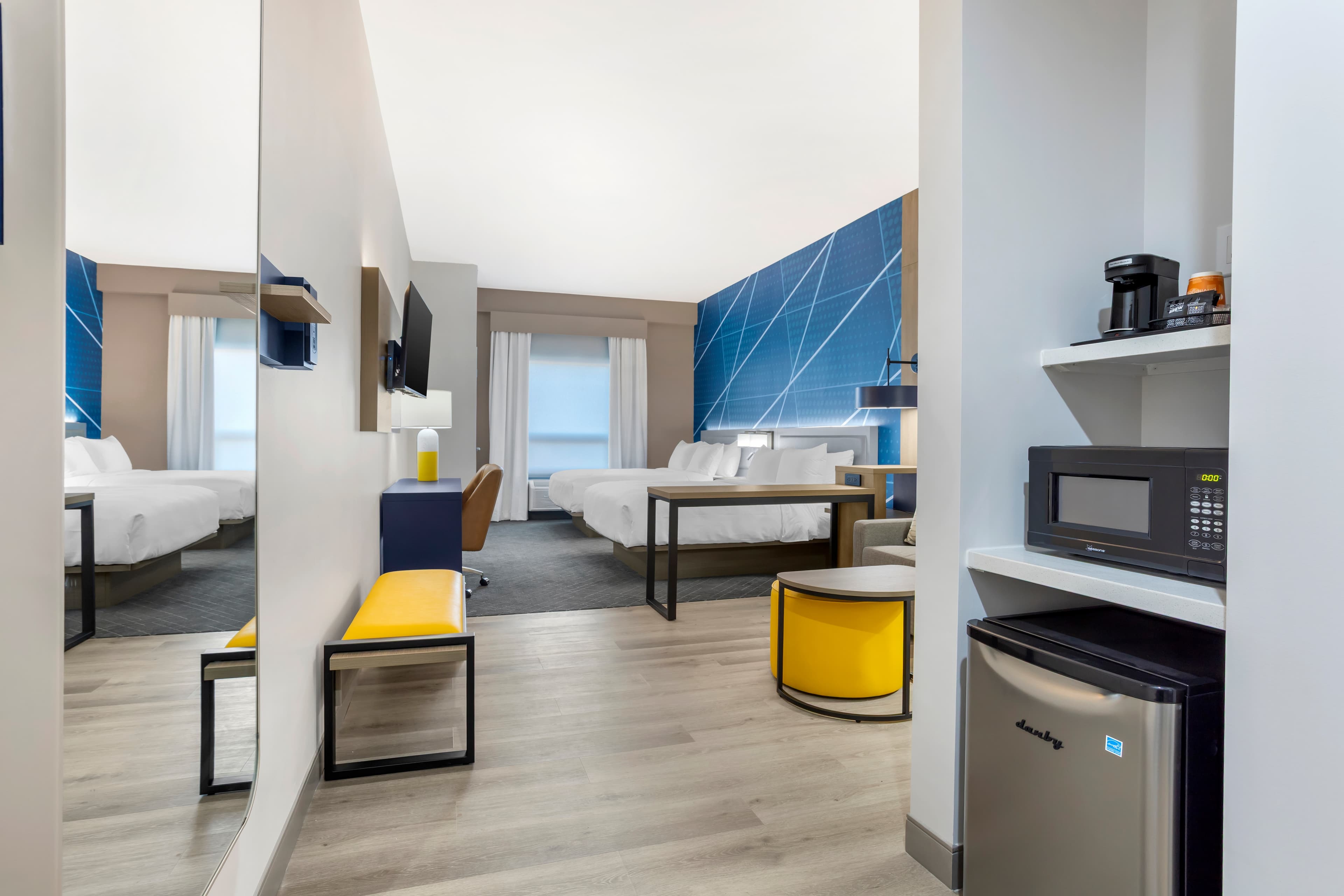 Comfort Suites Central Valley - Woodbury — 16