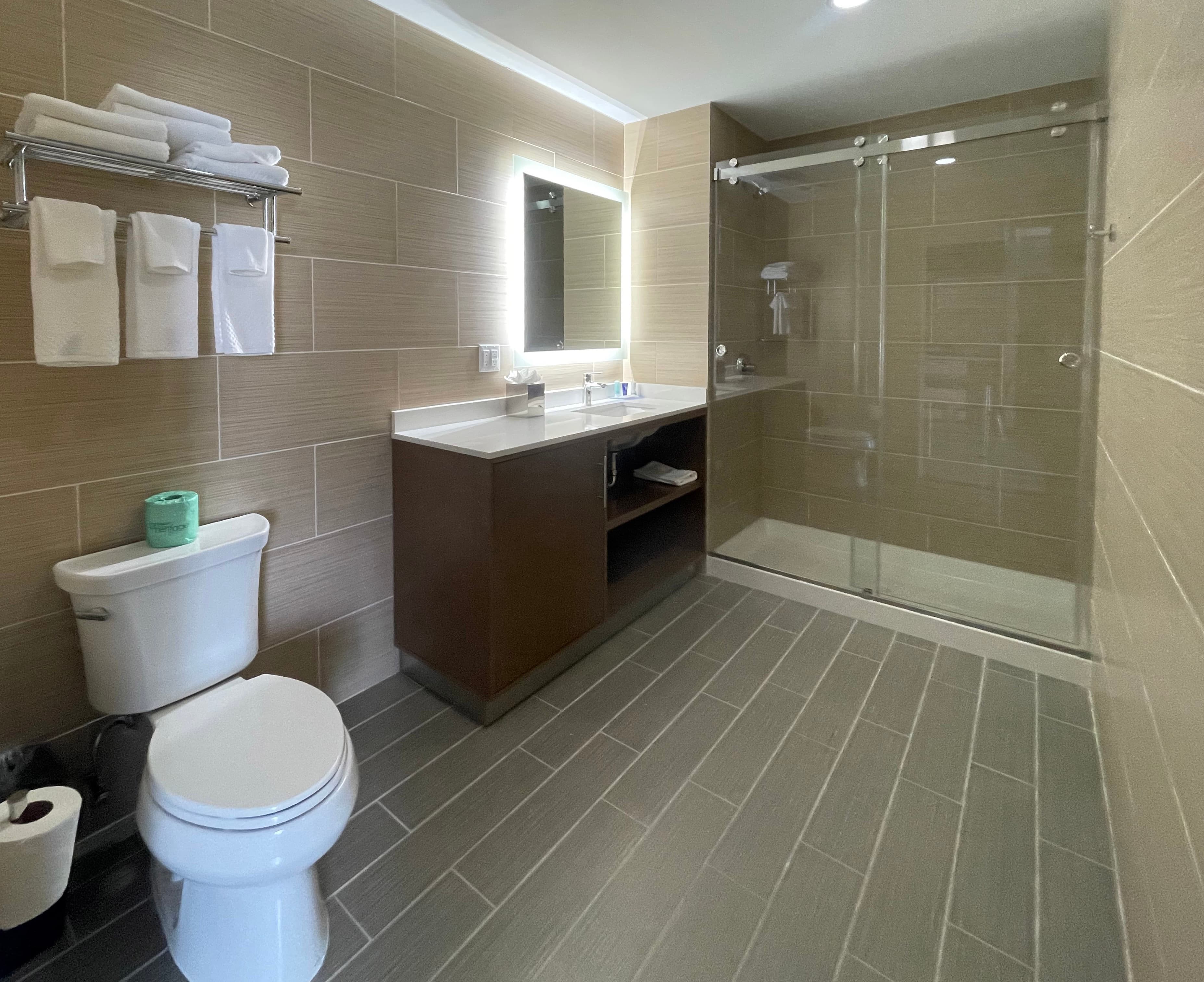 MainStay Suites Bronx - Belmont — 20