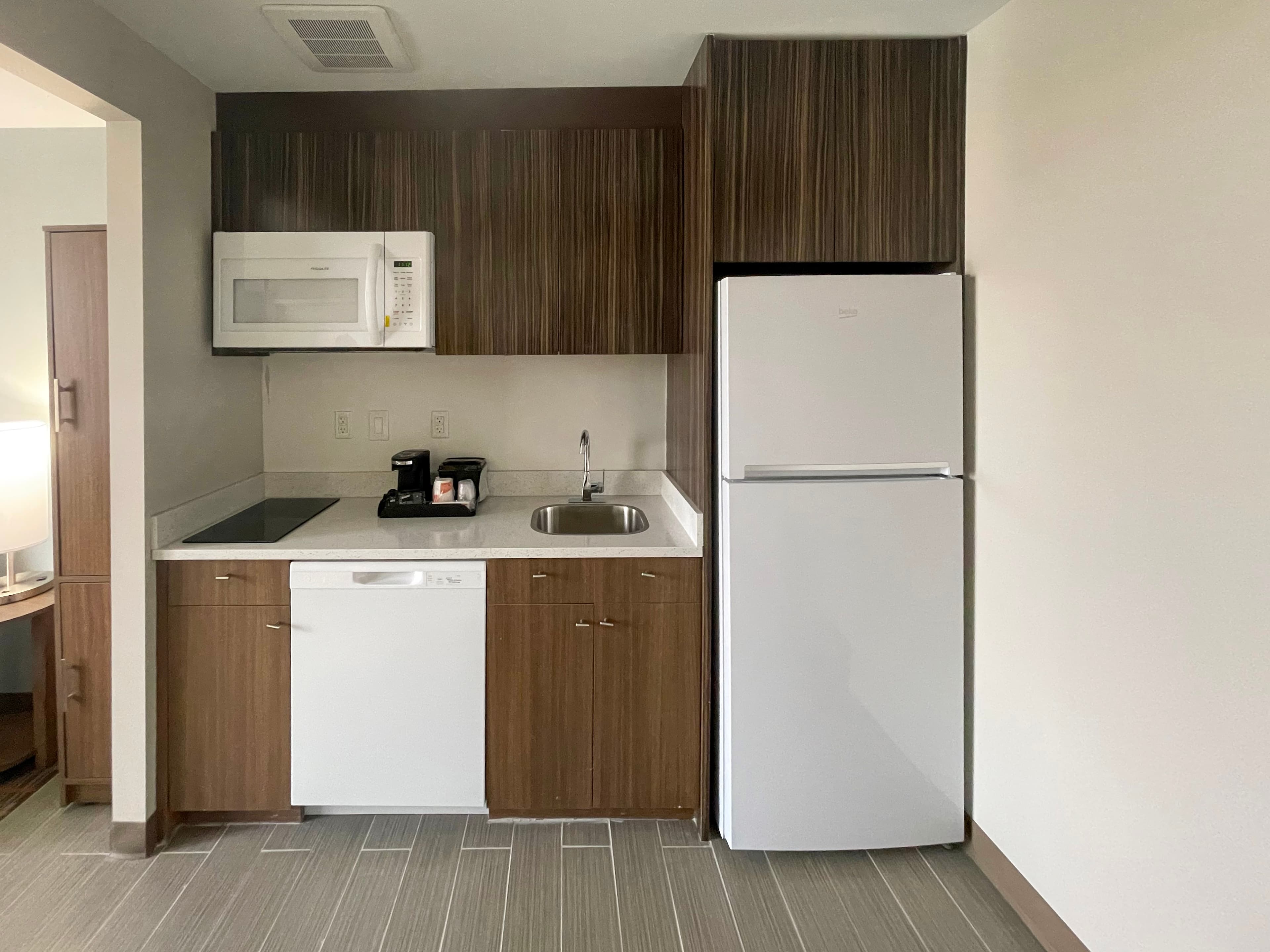 MainStay Suites Bronx - Belmont — 12