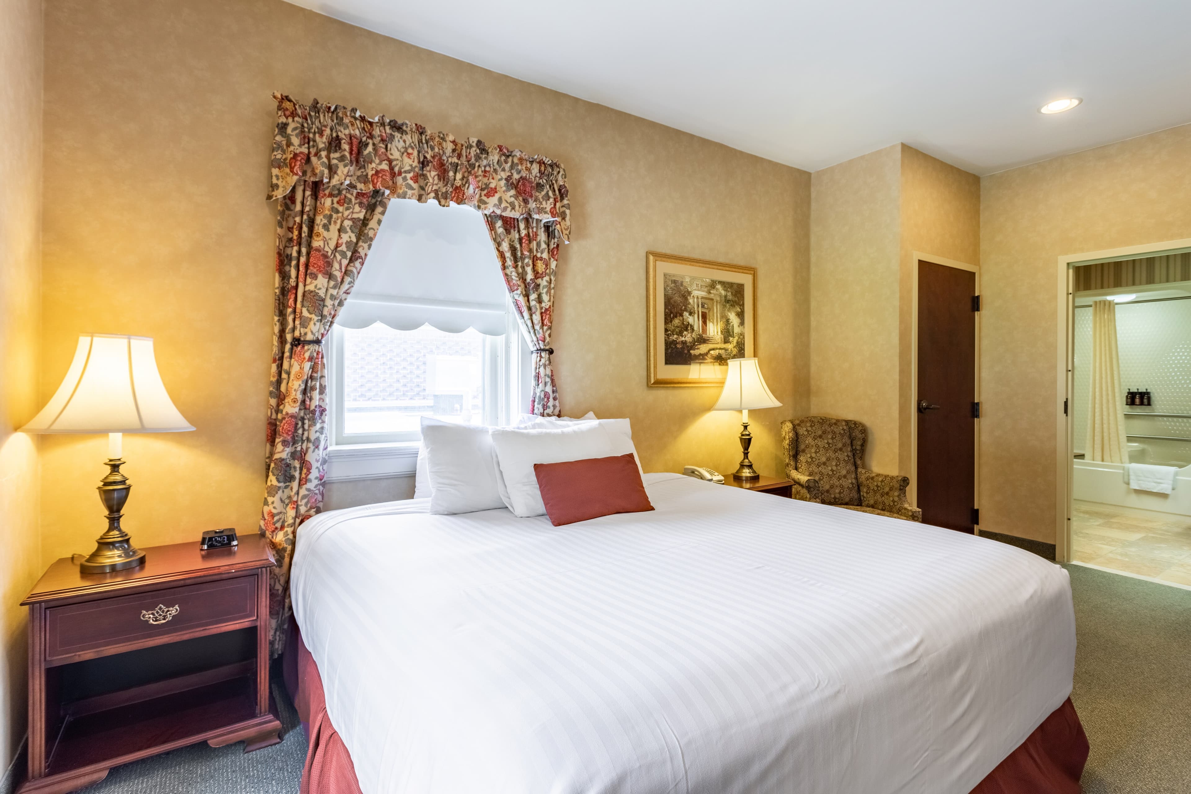 Traditions Hotel & Spa Johnson City - Binghamton, an Ascend Collection Hotel — 4