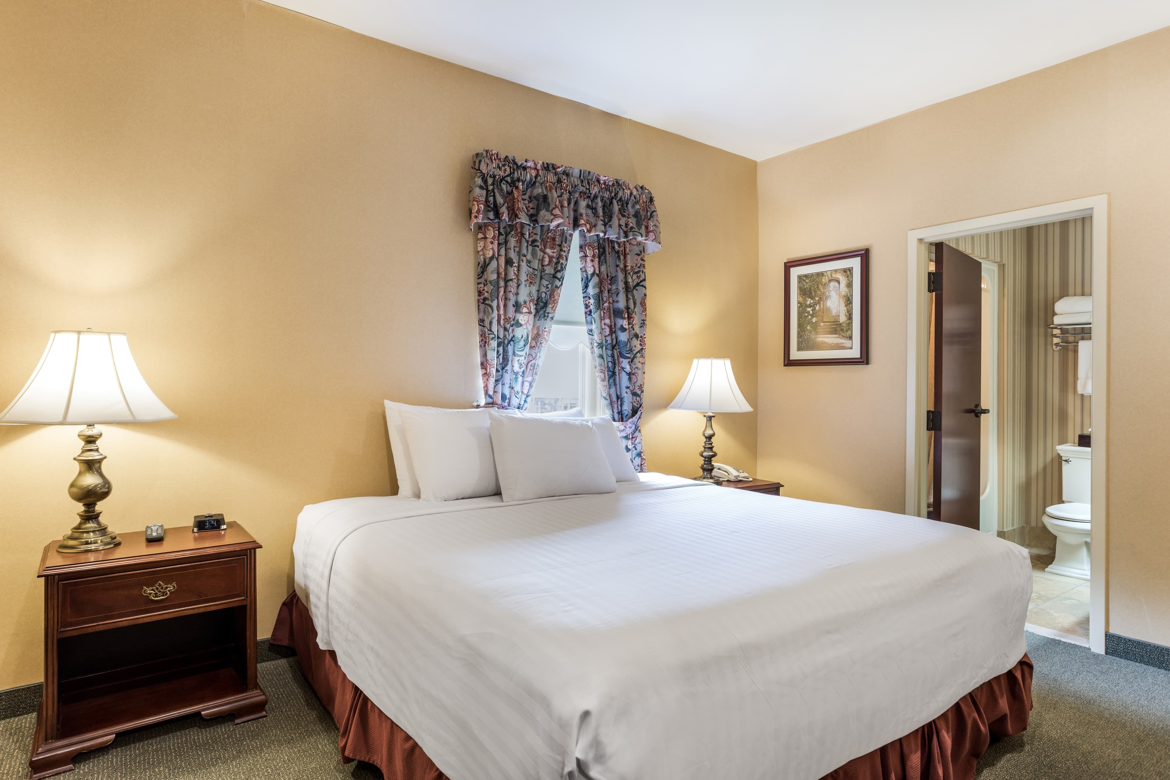 Traditions Hotel & Spa Johnson City - Binghamton, an Ascend Collection Hotel — 2