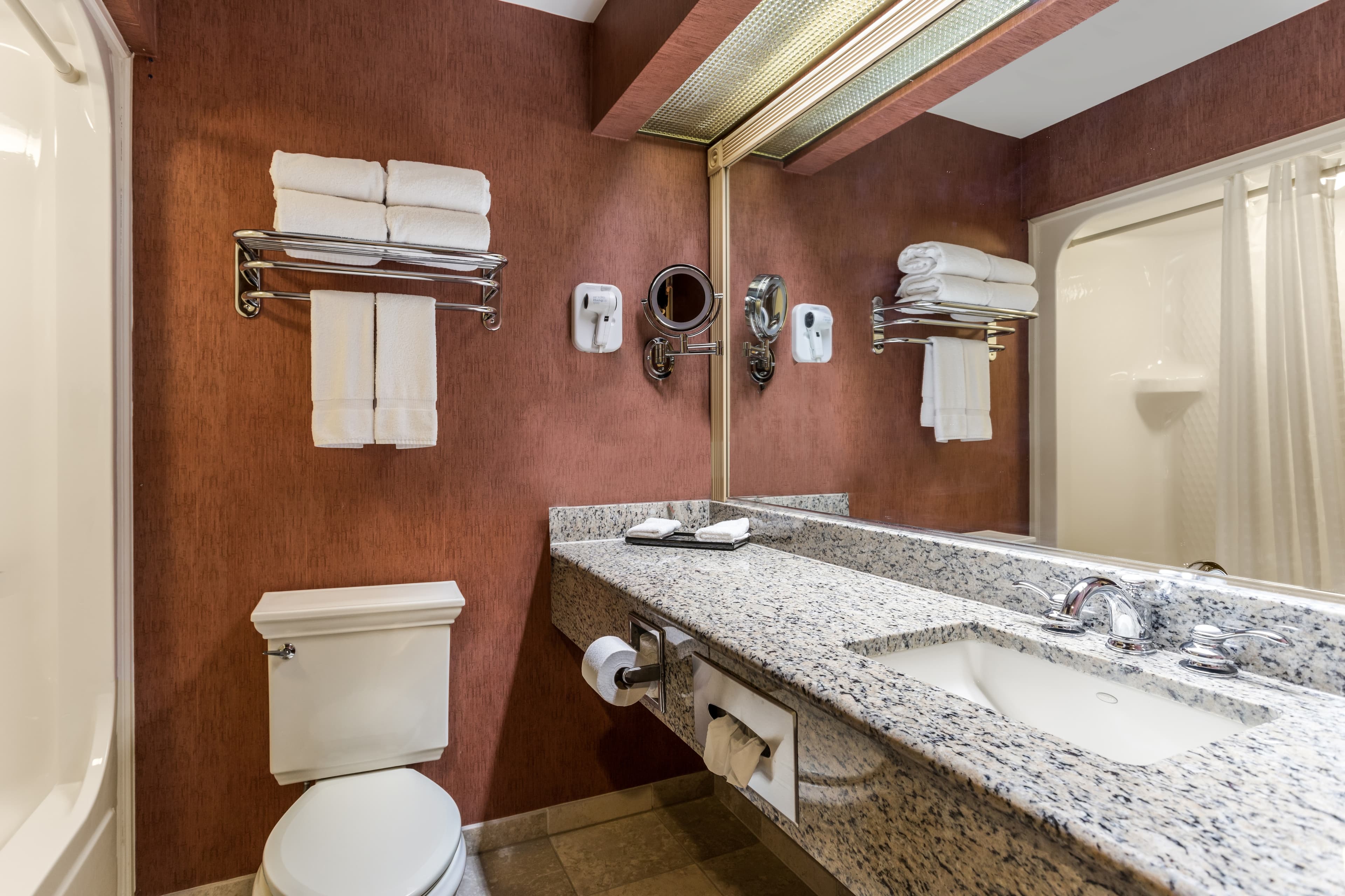 Traditions Hotel & Spa Johnson City - Binghamton, an Ascend Collection Hotel — 8