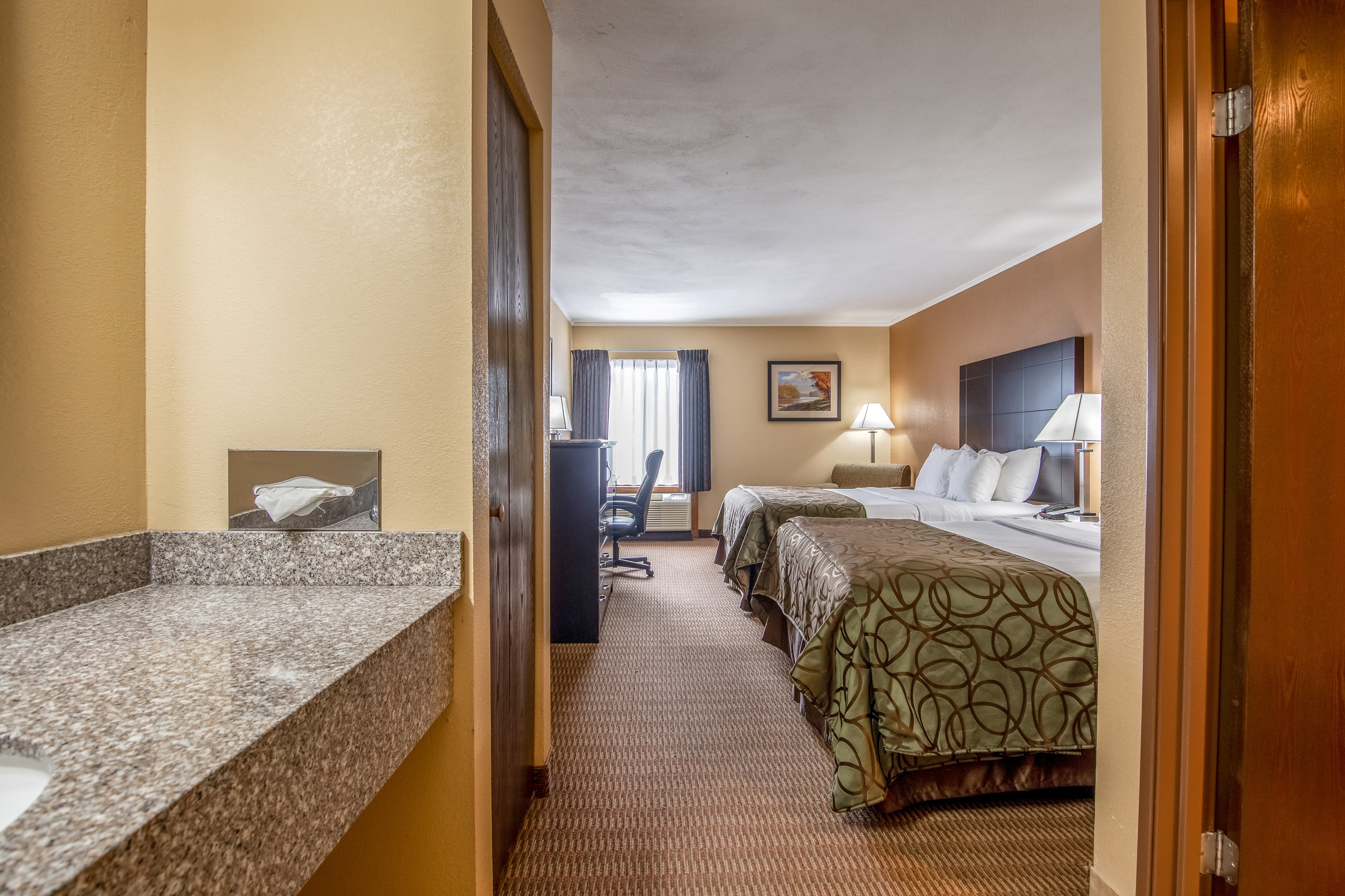 Quality Inn Tully I-81 — 9