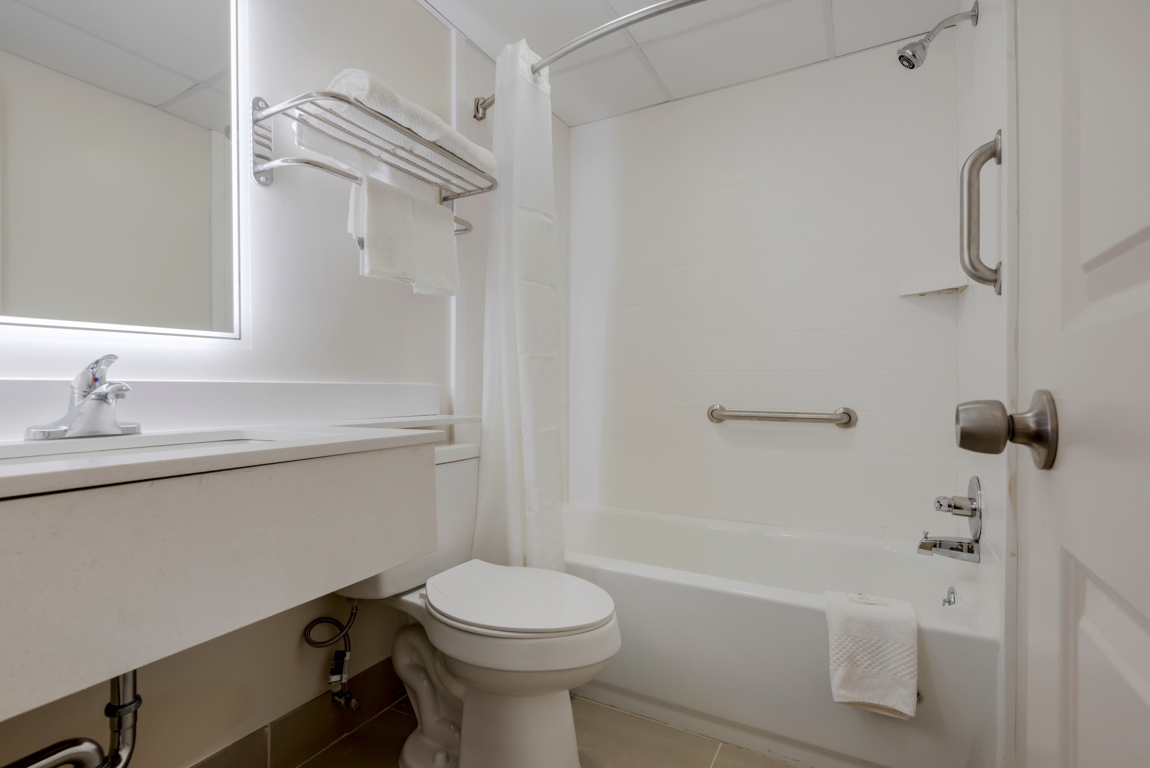 Quality Inn & Suites New Hartford - Utica — 6