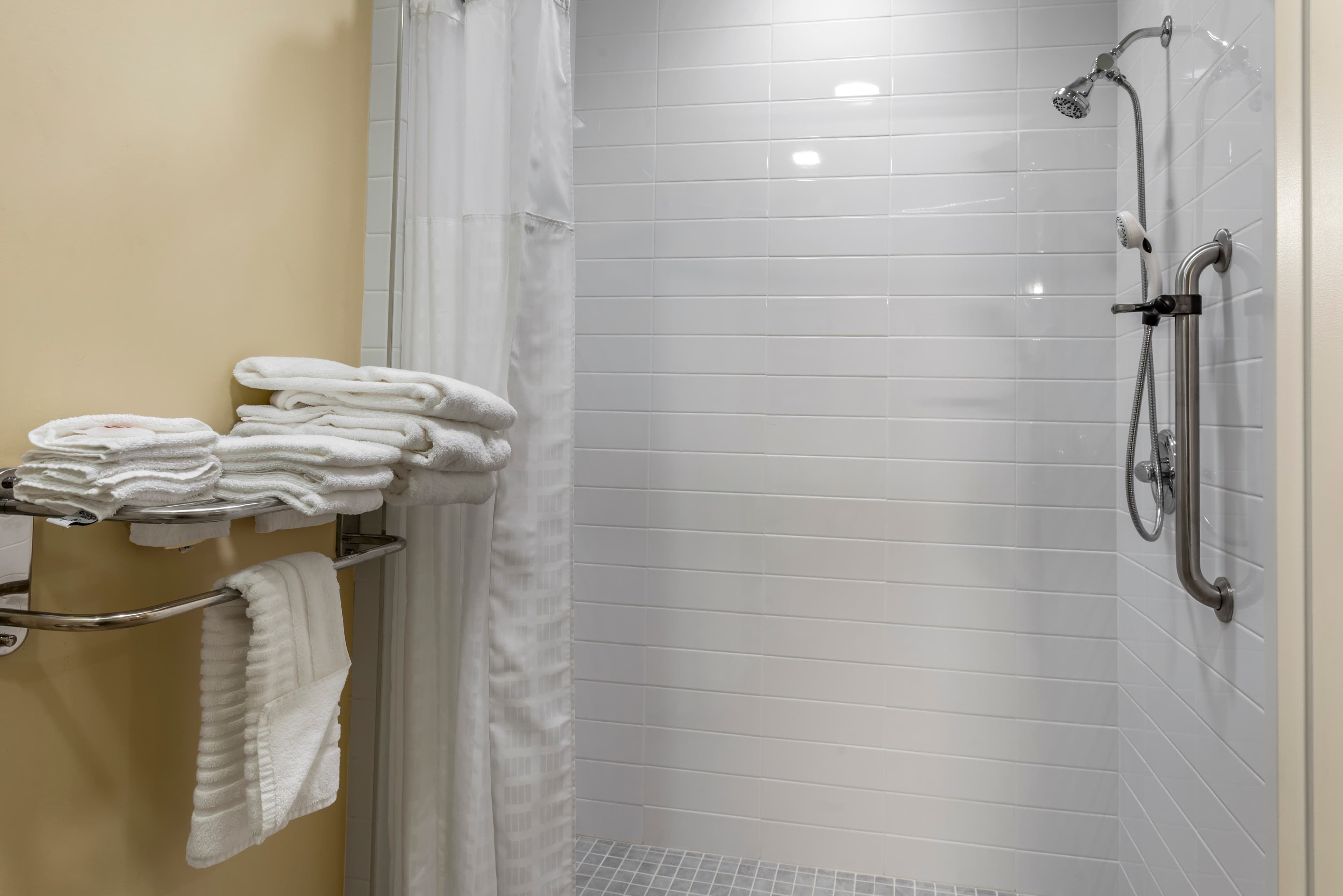 Comfort Inn Brewster — 6