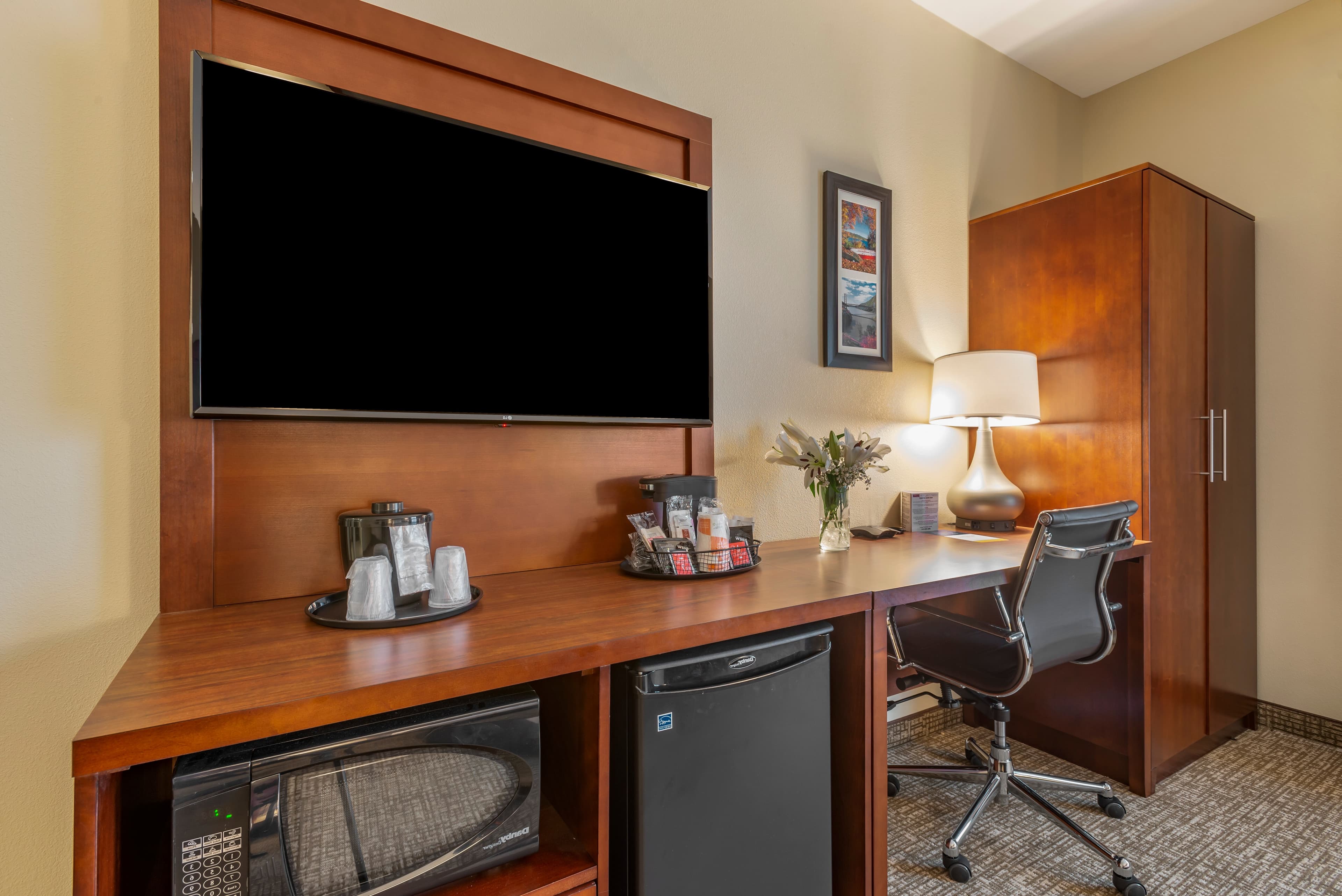 Comfort Inn Brewster — 8