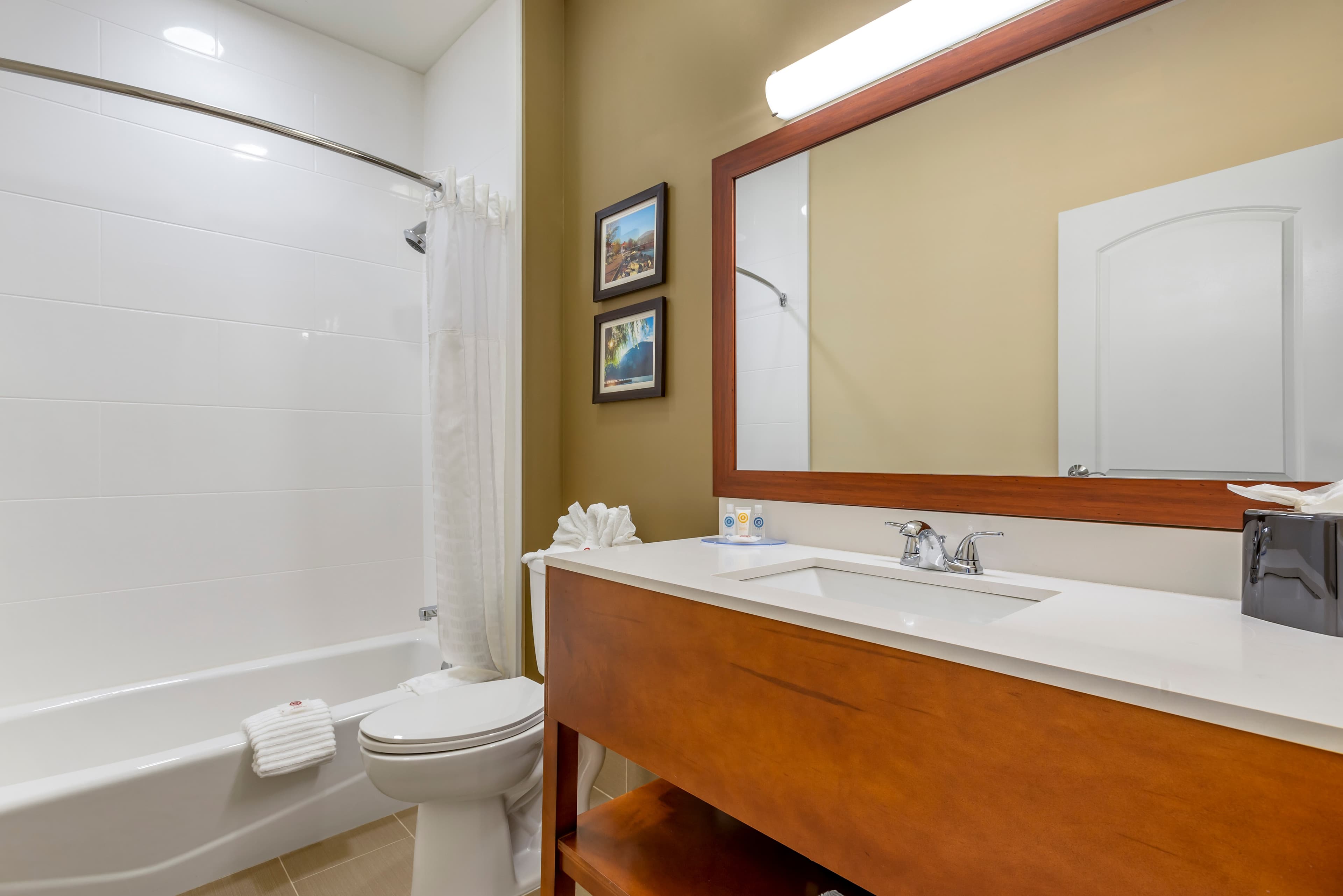 Comfort Inn Brewster — 10