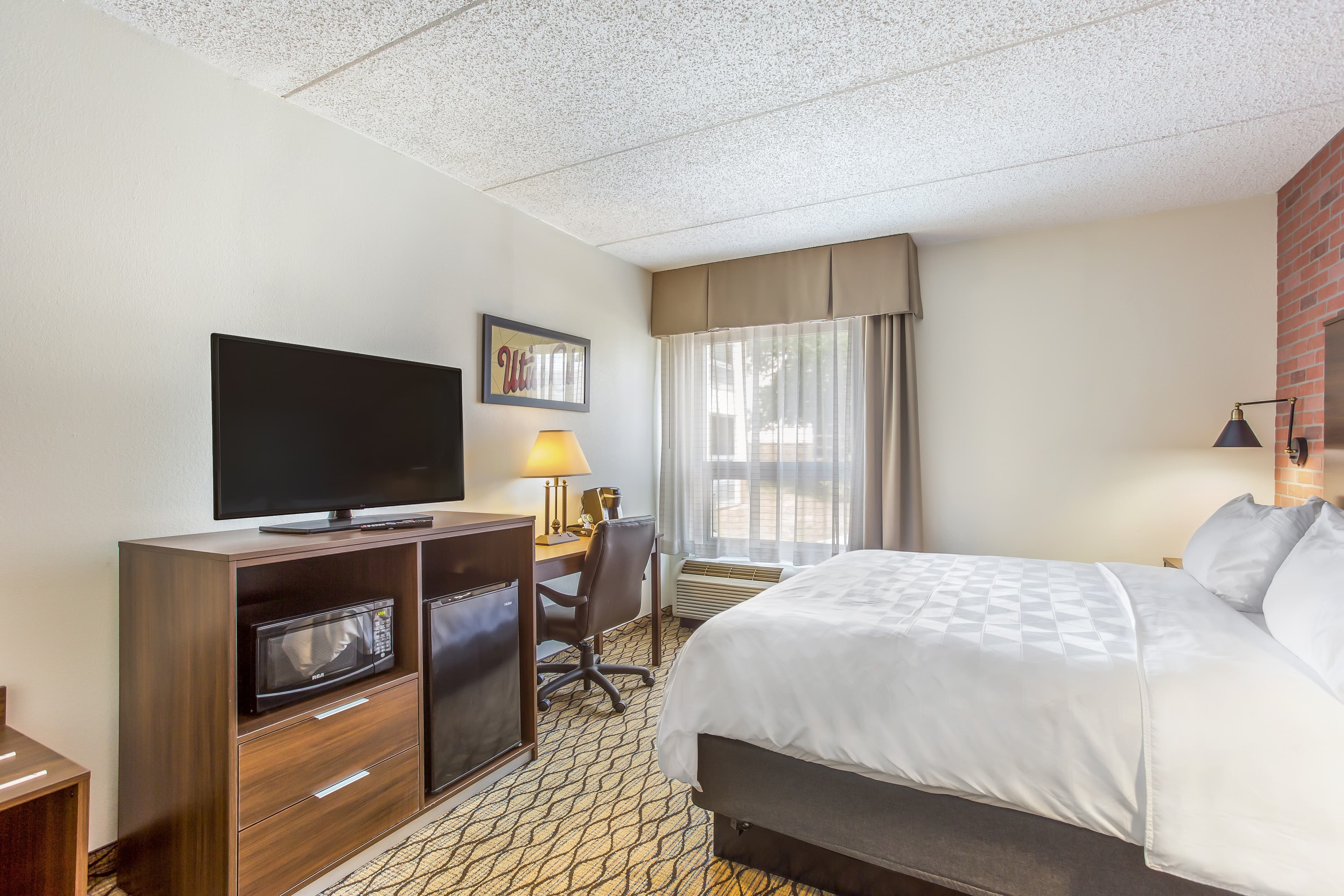 Burrstone Inn, an Ascend Collection Hotel - Image 3