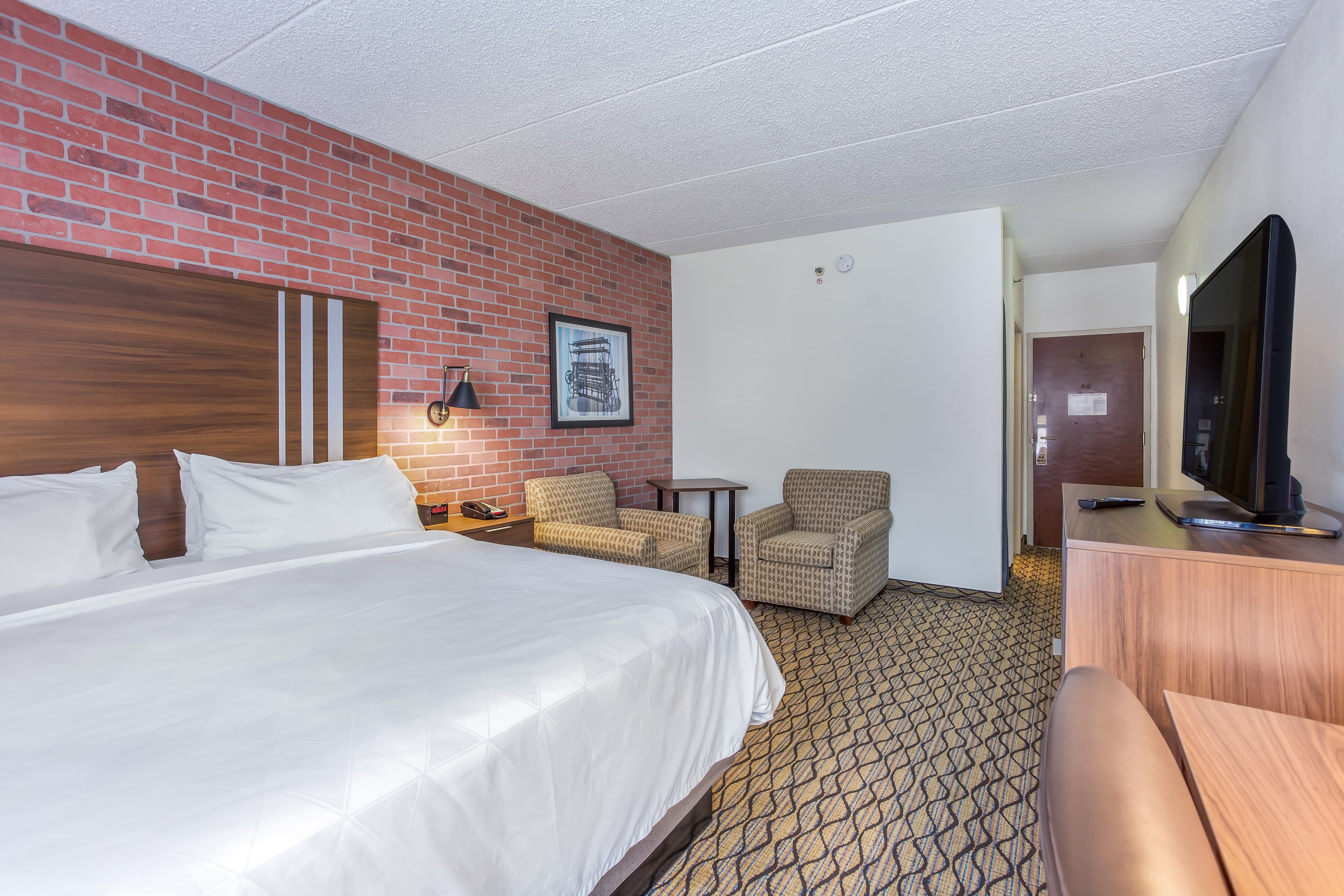 Burrstone Inn, an Ascend Collection Hotel - Image 4