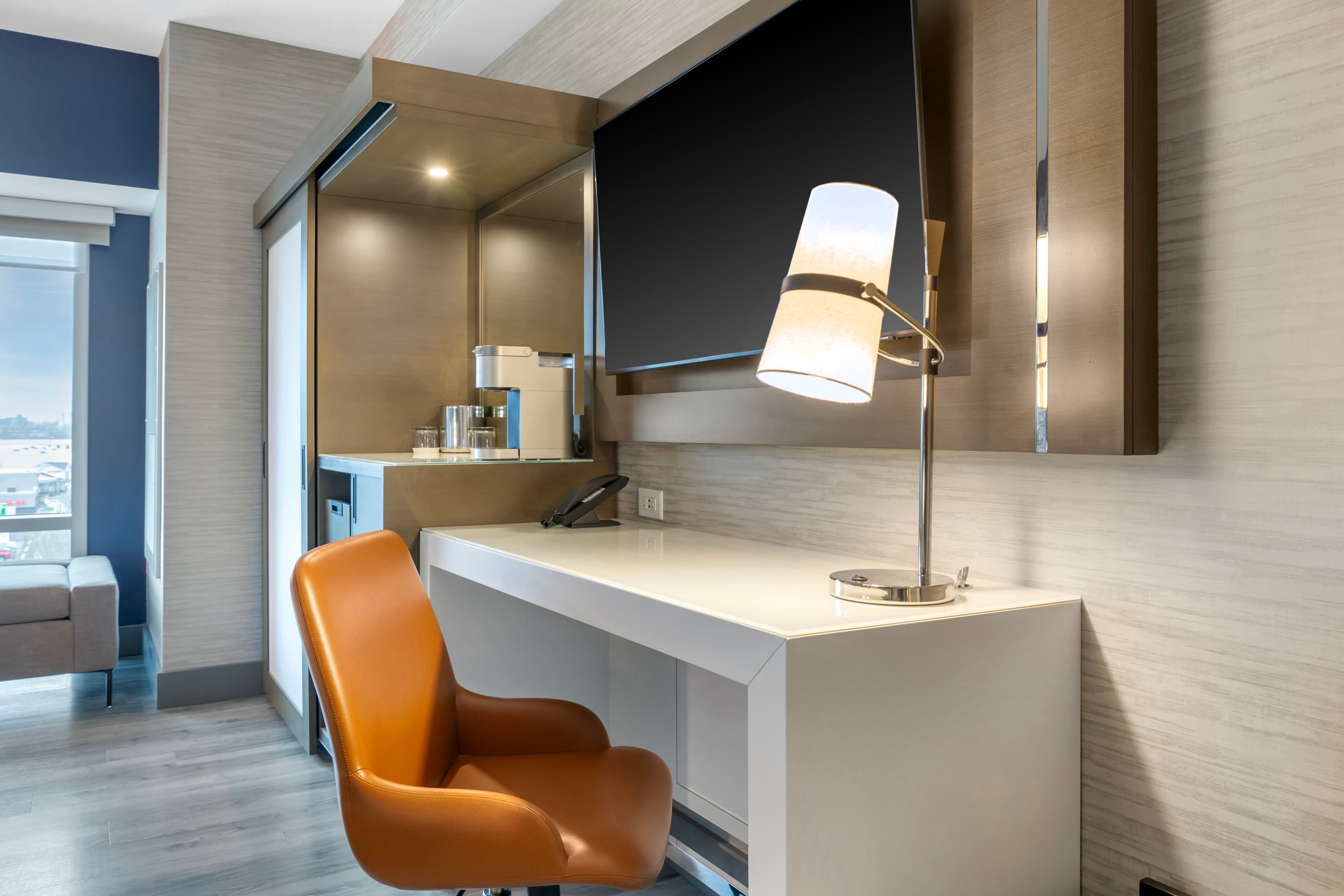 Cambria Hotel Niagara Falls — 19
