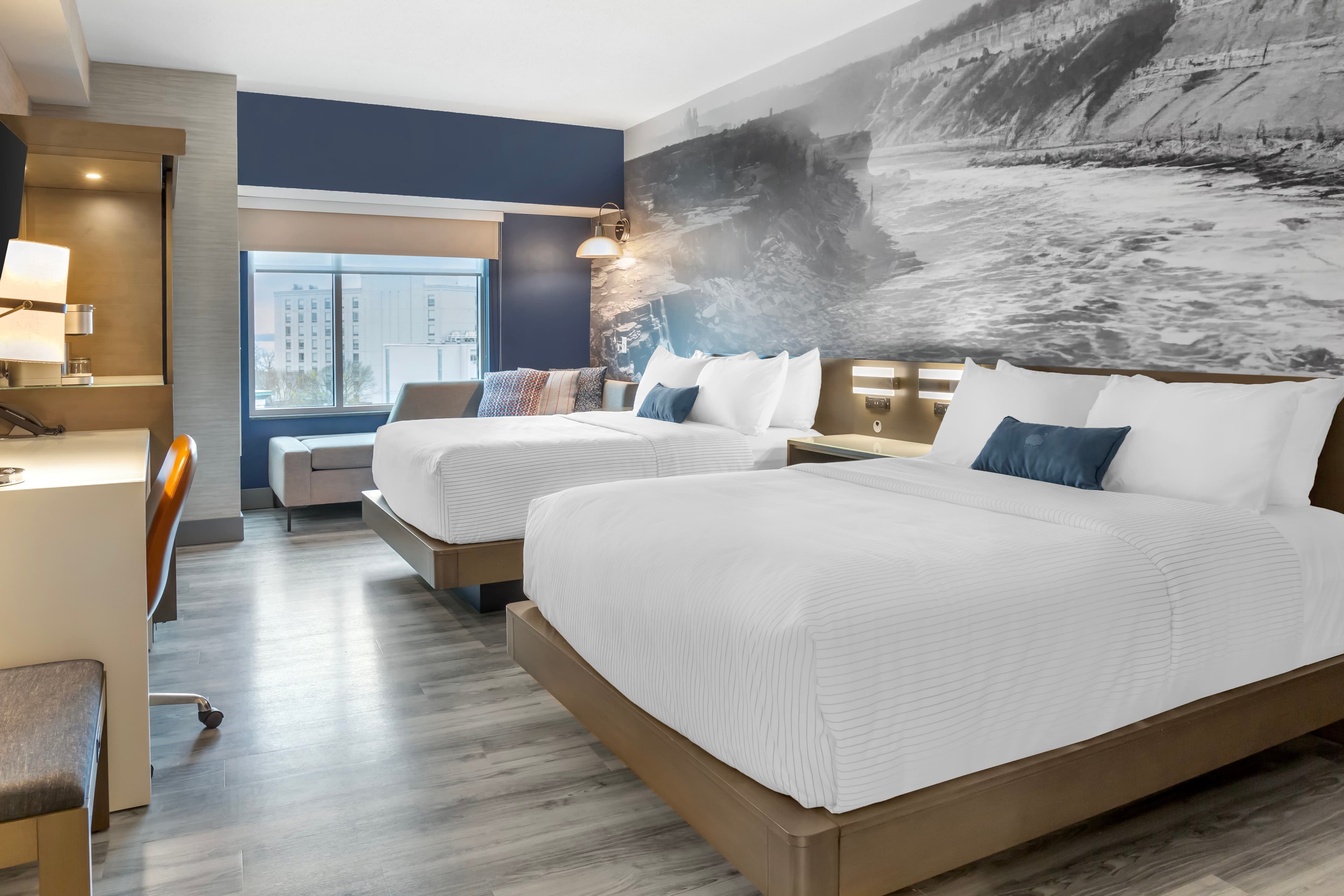 Cambria Hotel Niagara Falls — 22