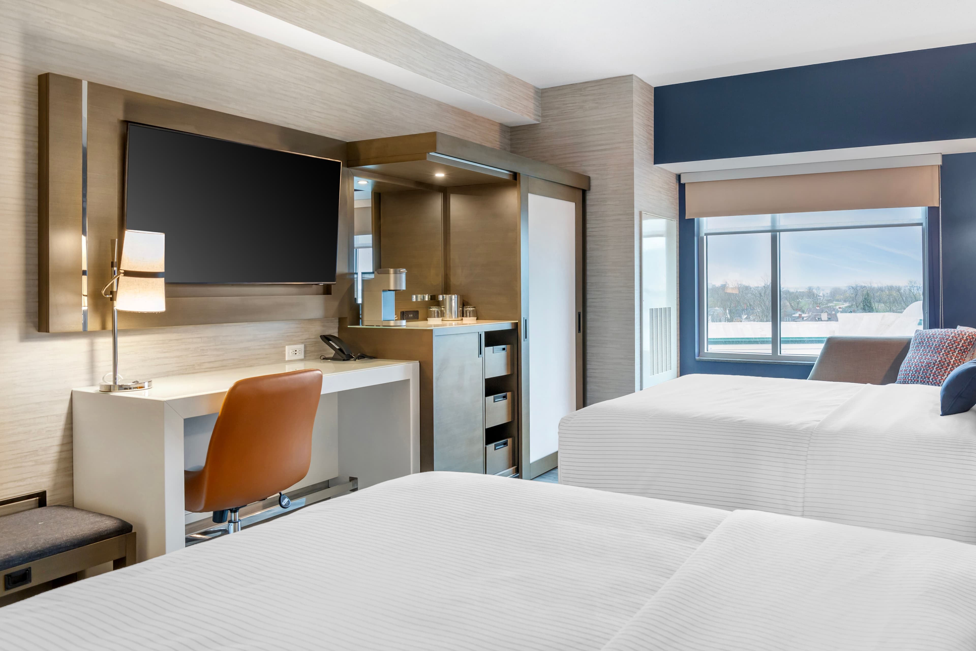 Cambria Hotel Niagara Falls — 23