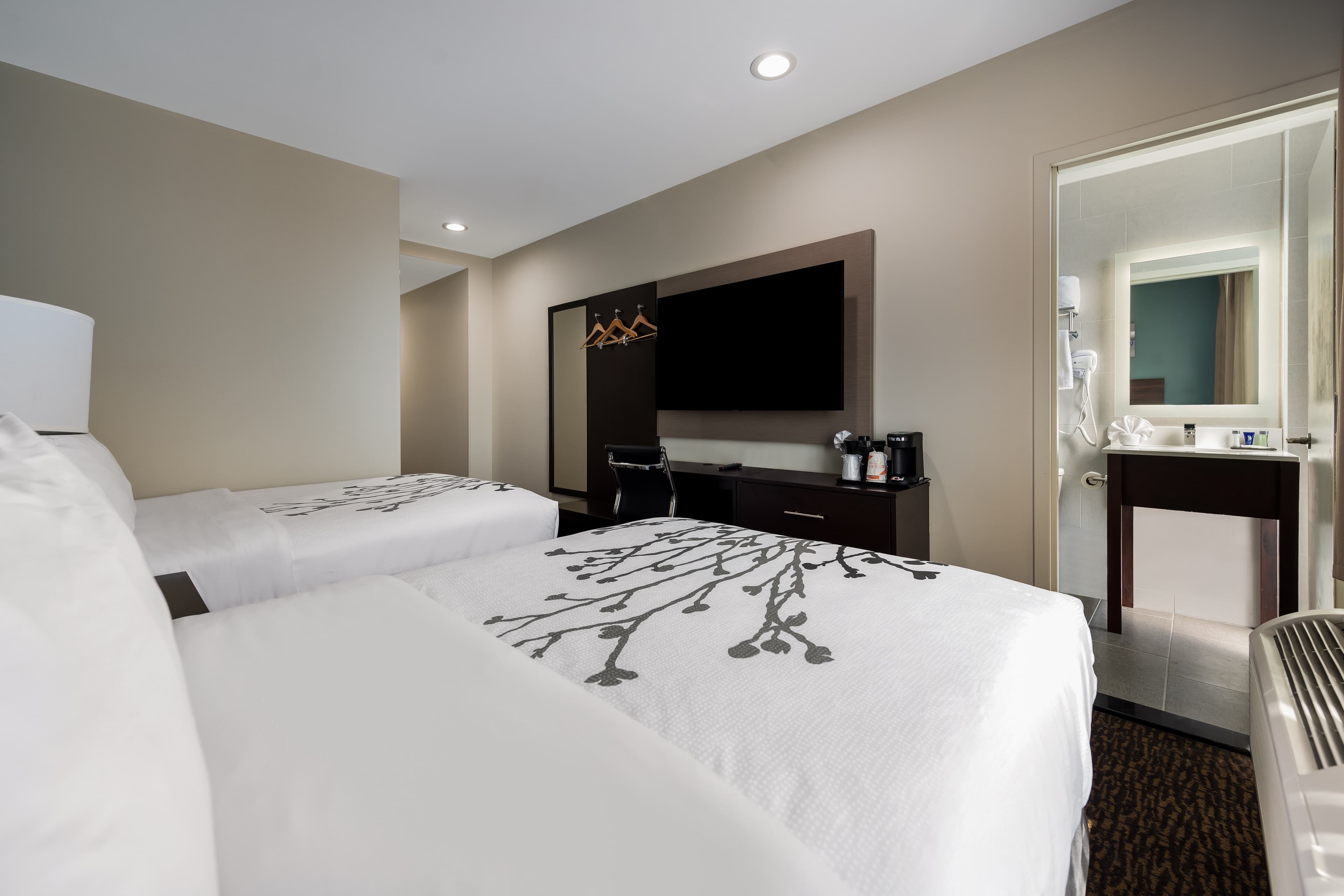 Sleep Inn Brooklyn - Sheepshead Bay — 4