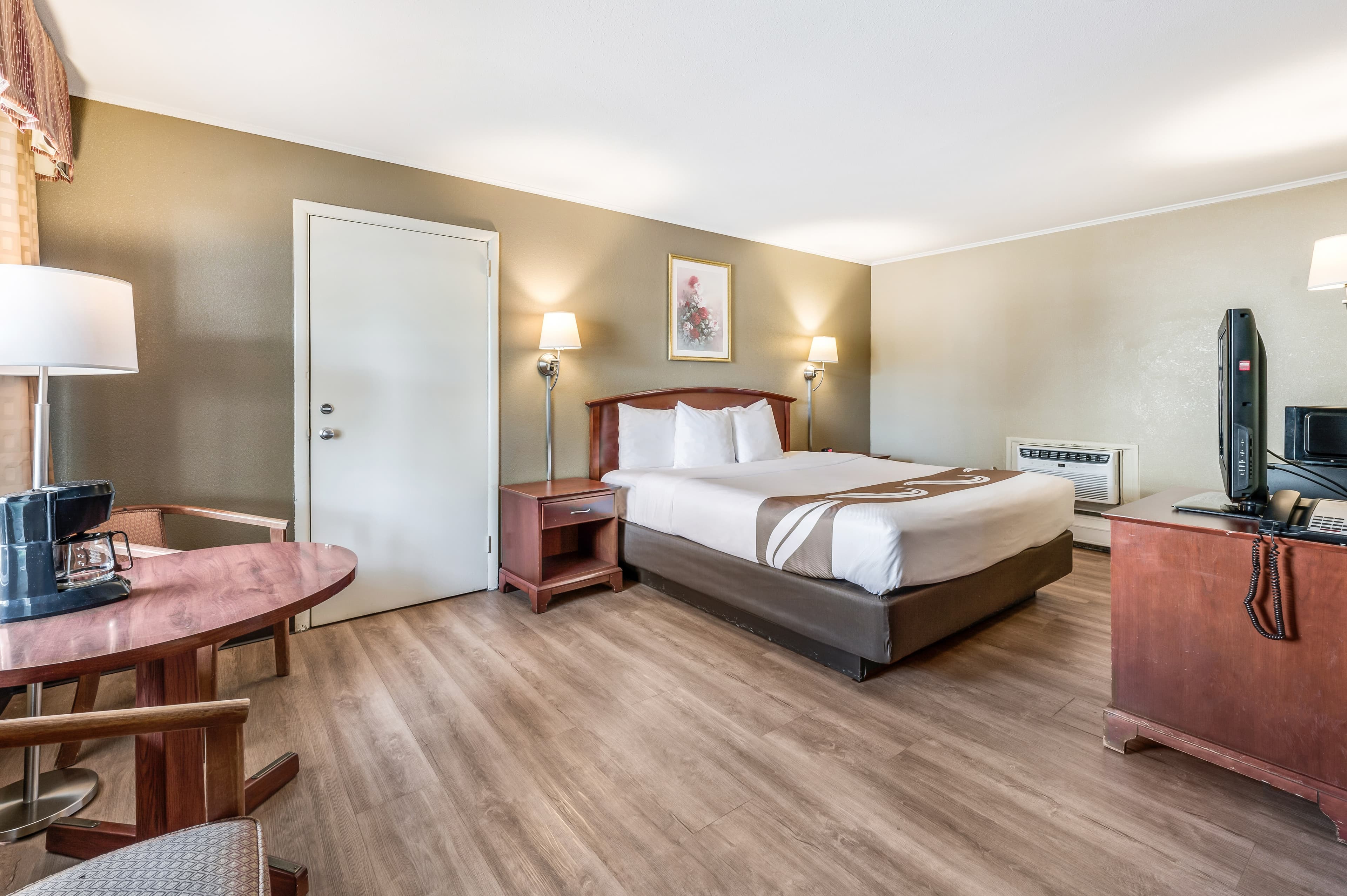Rodeway Inn Poughkeepsie — 7