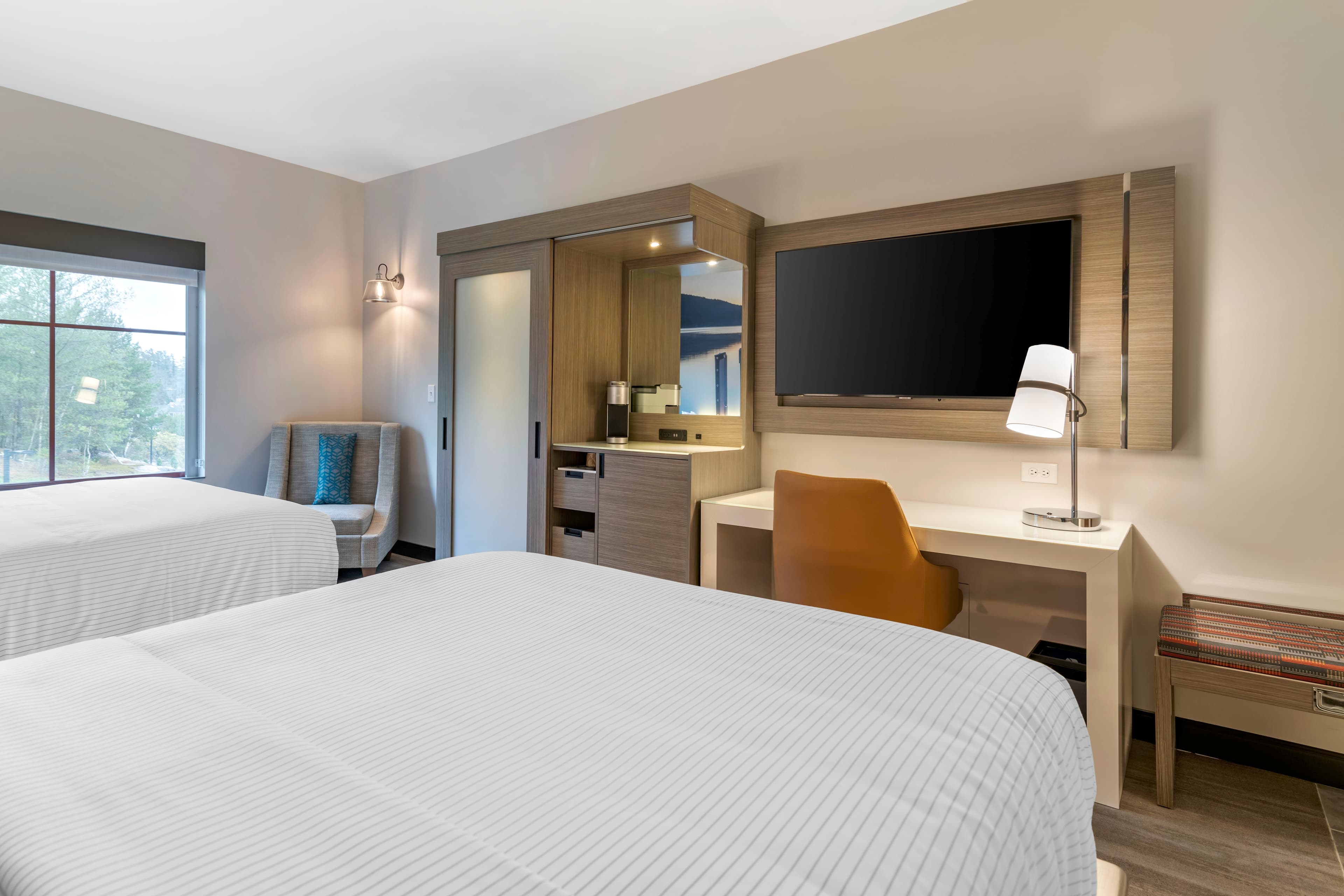 Cambria Hotel Lake Placid - Lakeside Resort - Image 3