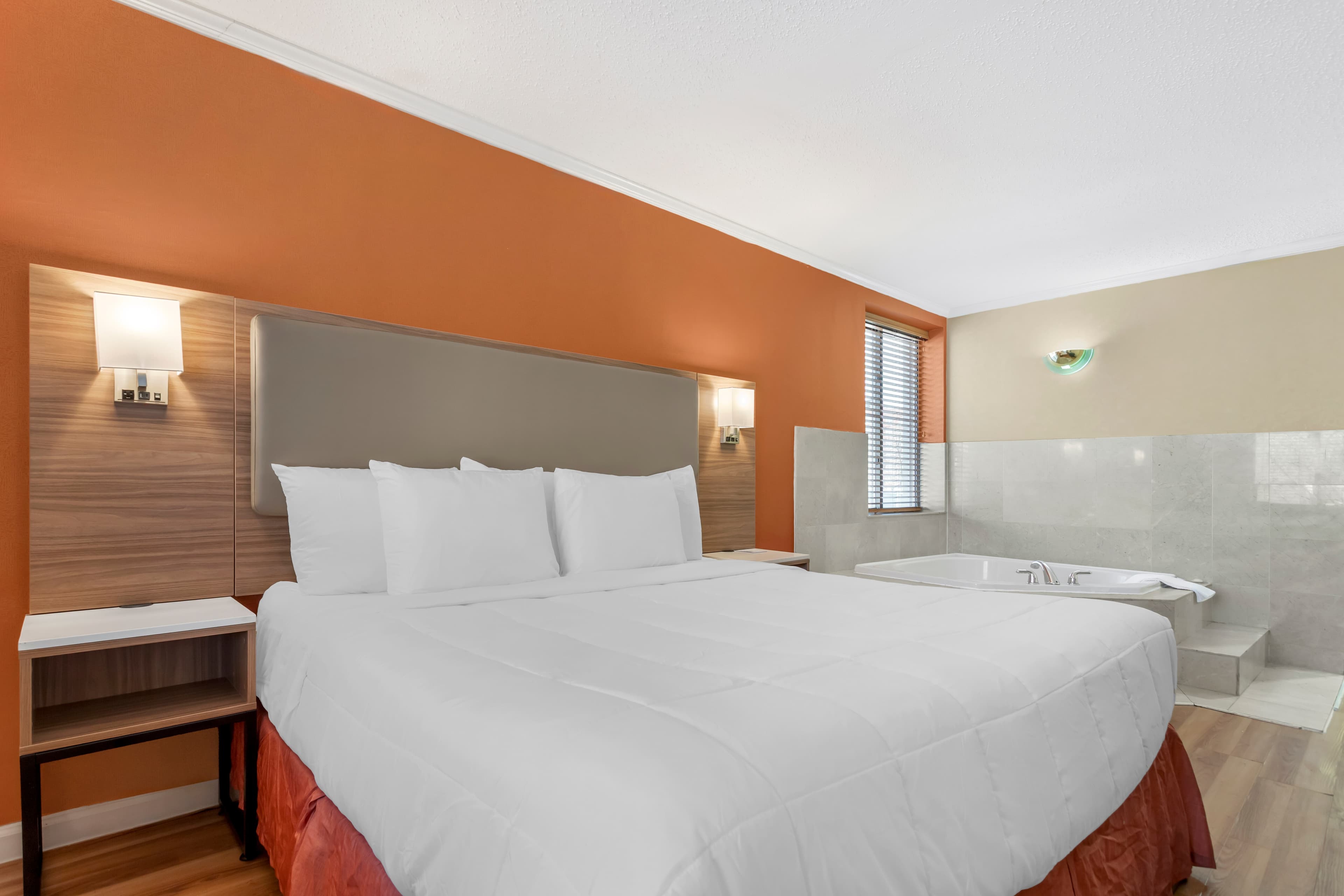 Quality Inn JFK Airport Rockaway Blvd — 11