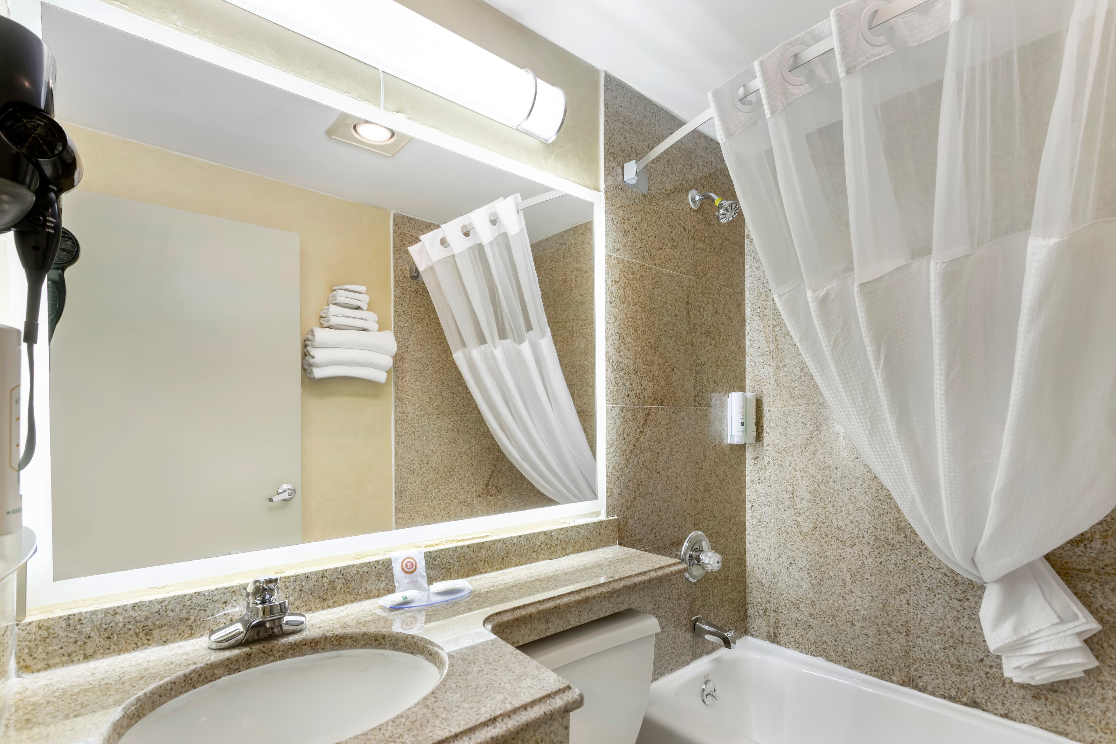 Quality Inn JFK Airport Rockaway Blvd — 13