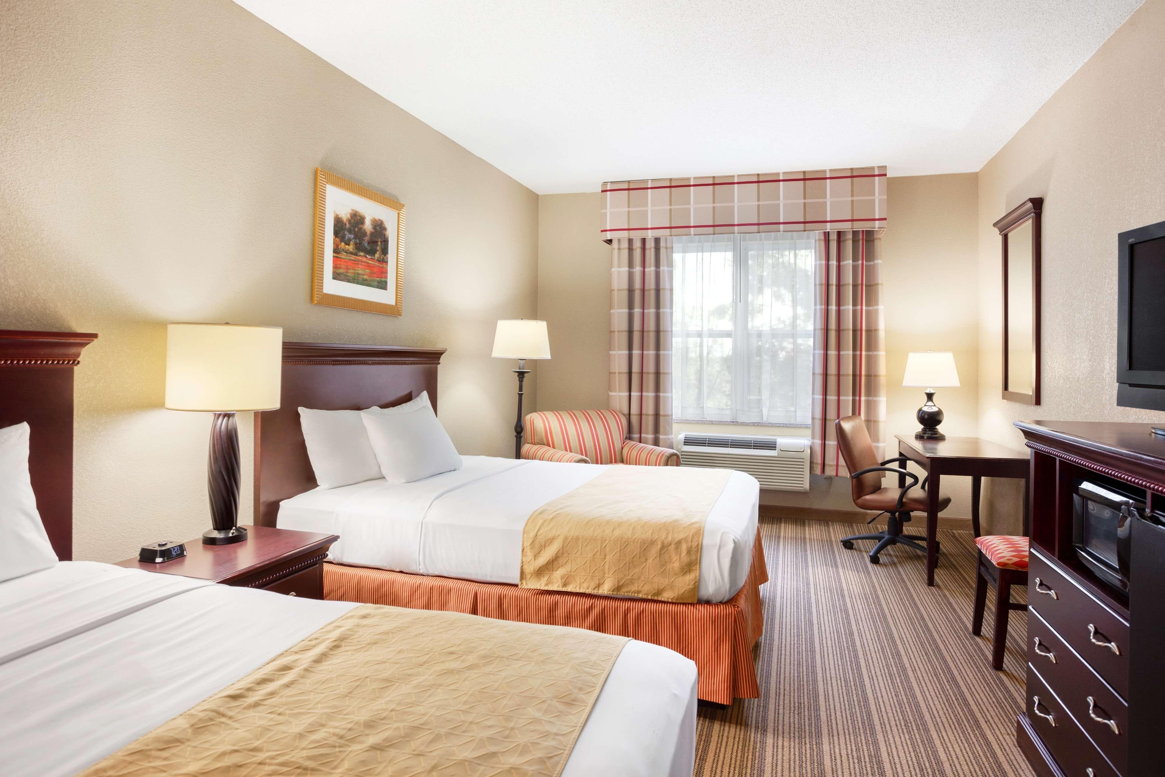 Country Inn & Suites by Radisson, Ithaca, NY — 6