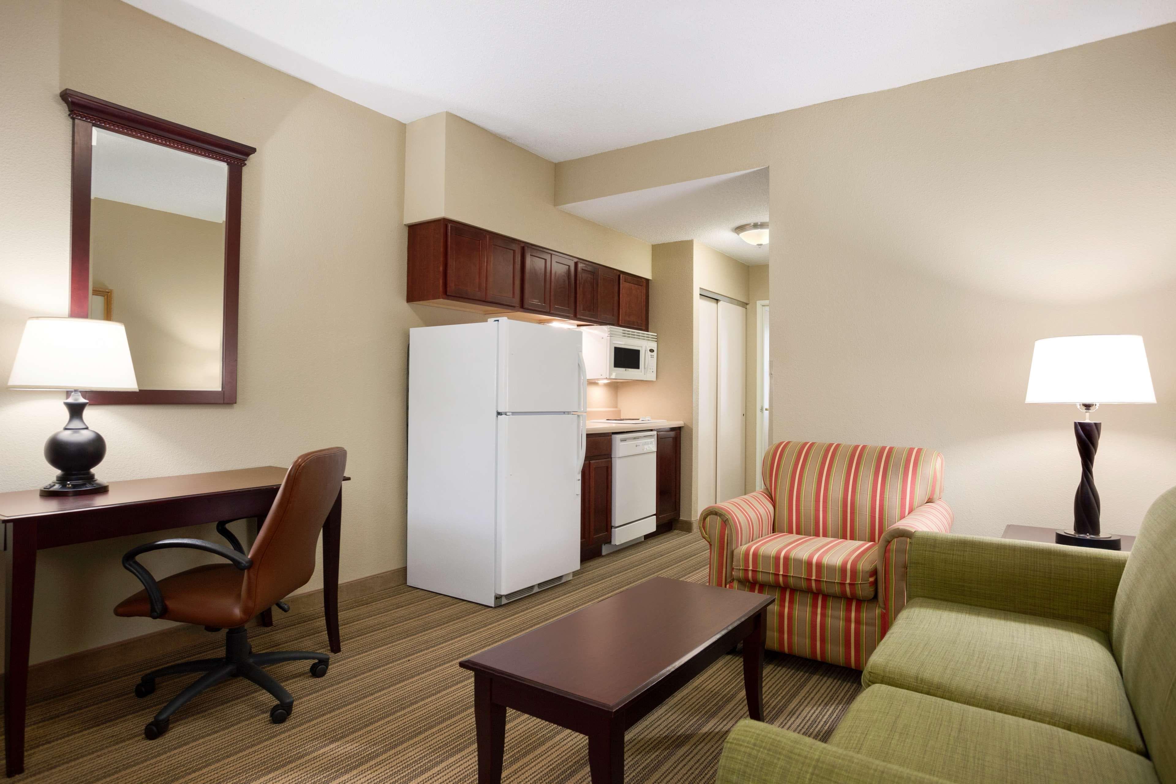 Country Inn & Suites by Radisson, Ithaca, NY — 13