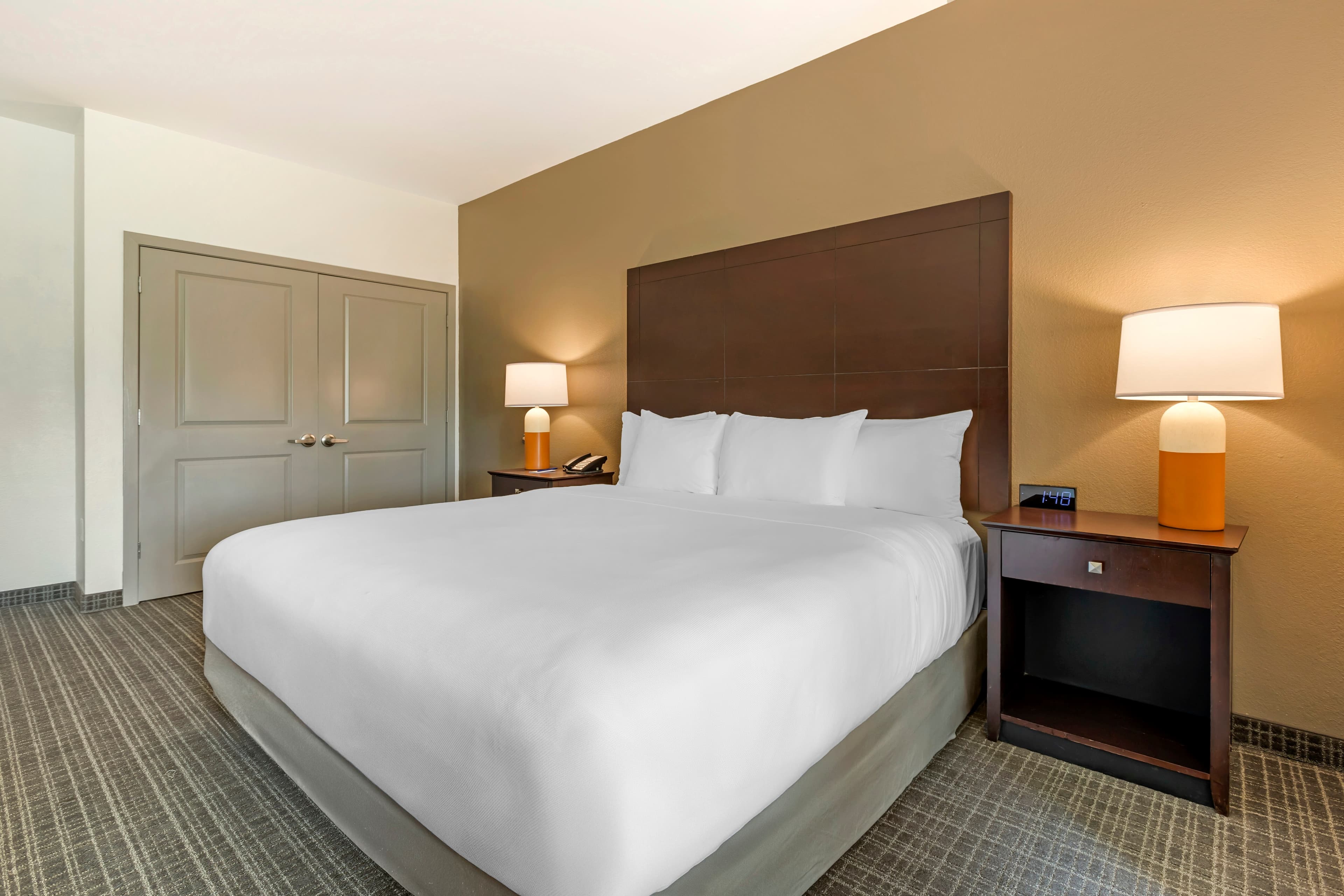 Comfort Inn & Suites Verona at Turning Stone Resort Casino — 27