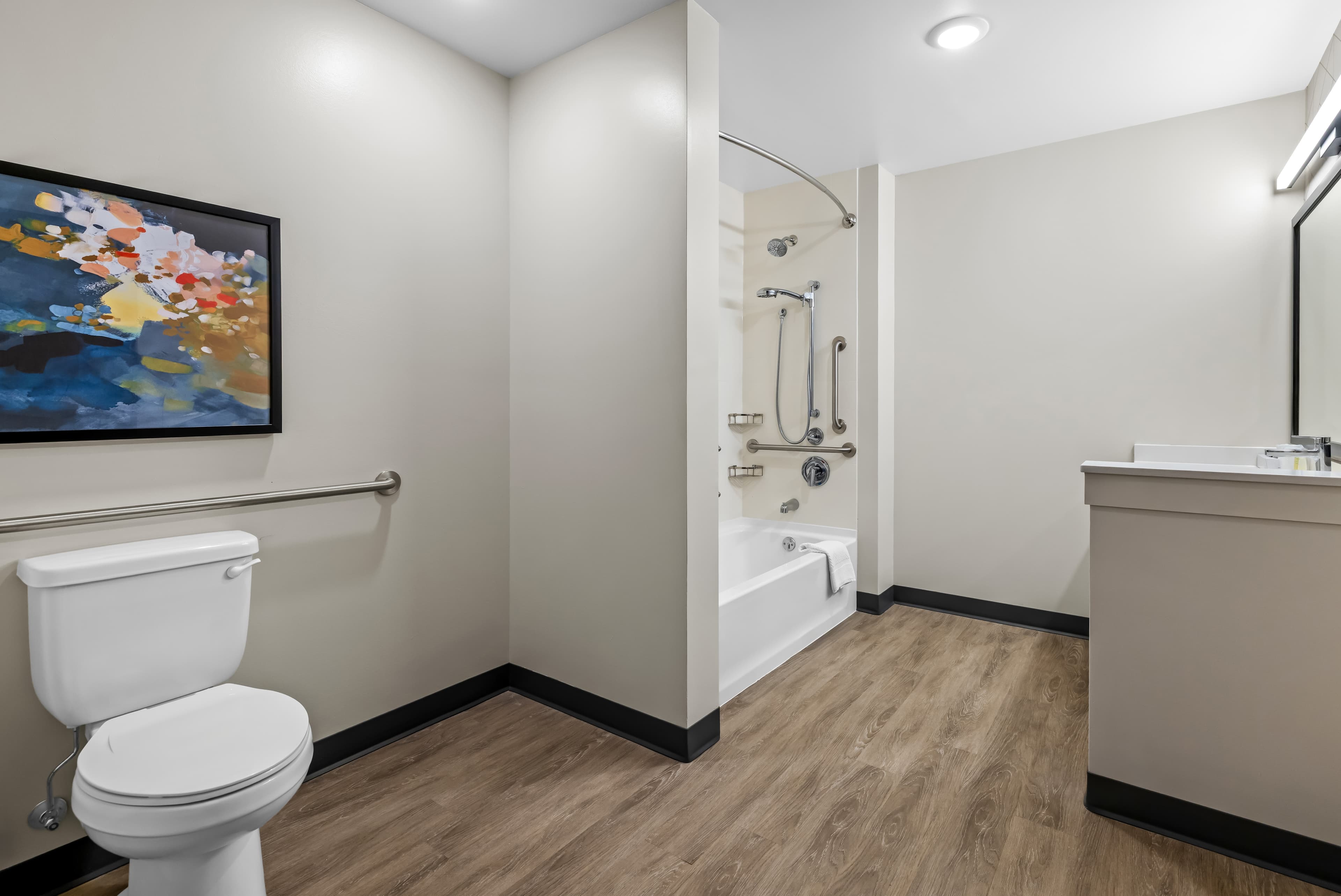 Everhome Suites Rochester Greece — 9
